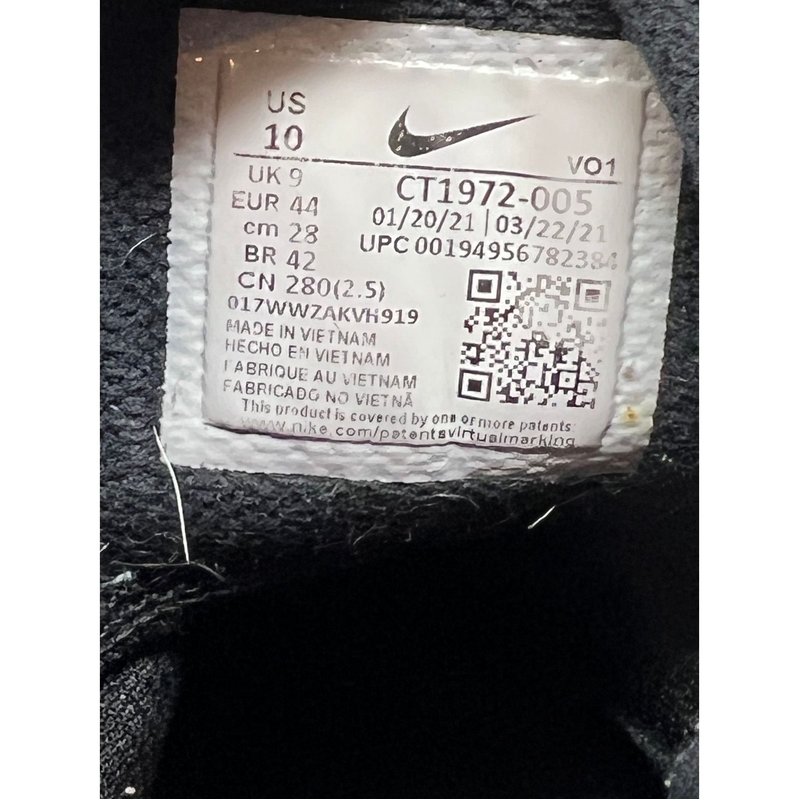 Nike Nike Kyrie Flytrap 4 Black Metallic Gold Mens 10 Size US 10 / EU 43 - 7 Thumbnail