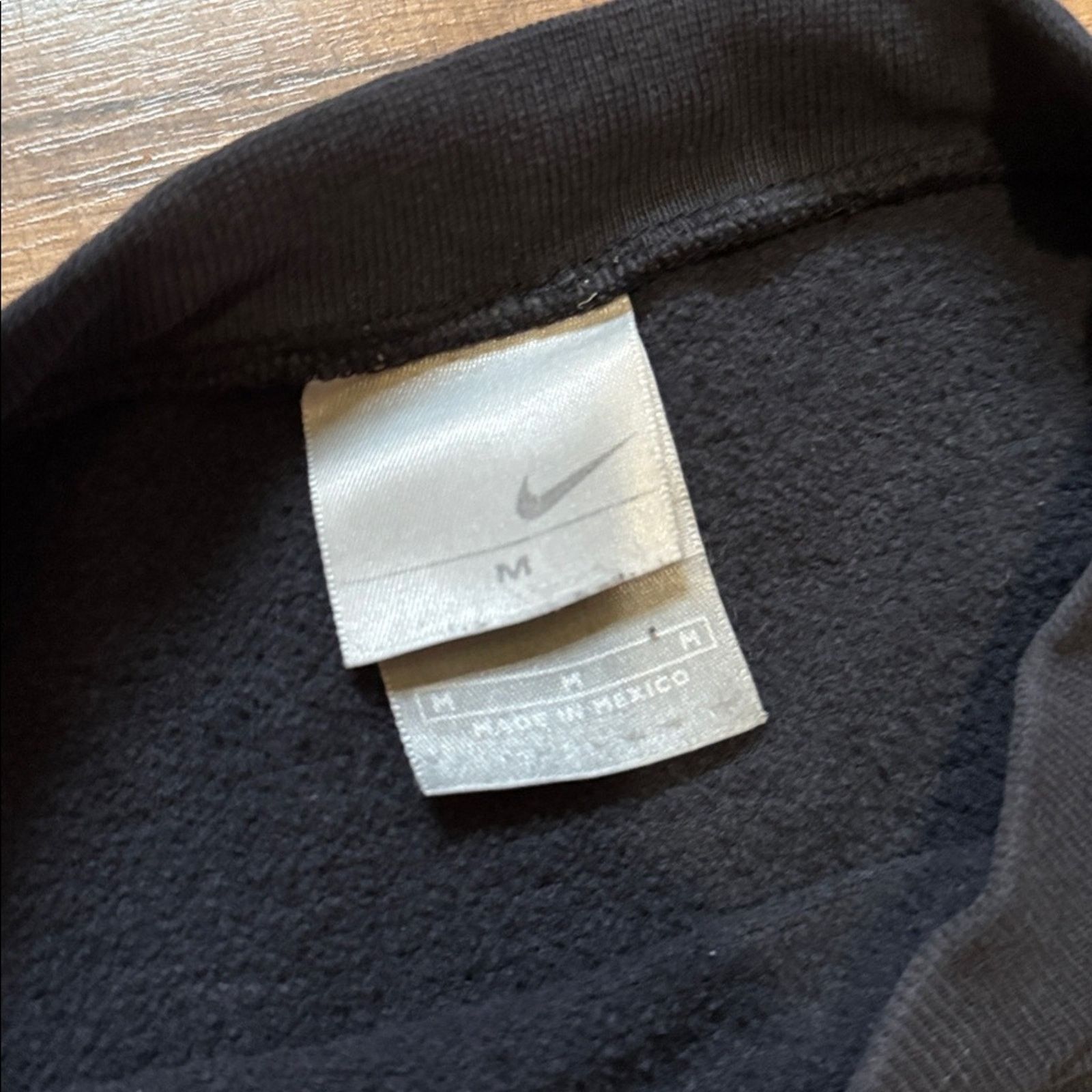 Nike Y2K Nike Spell Out Center Swoosh Contrast Stitch Crewneck Size US M / EU 48-50 / 2 - 5 Thumbnail