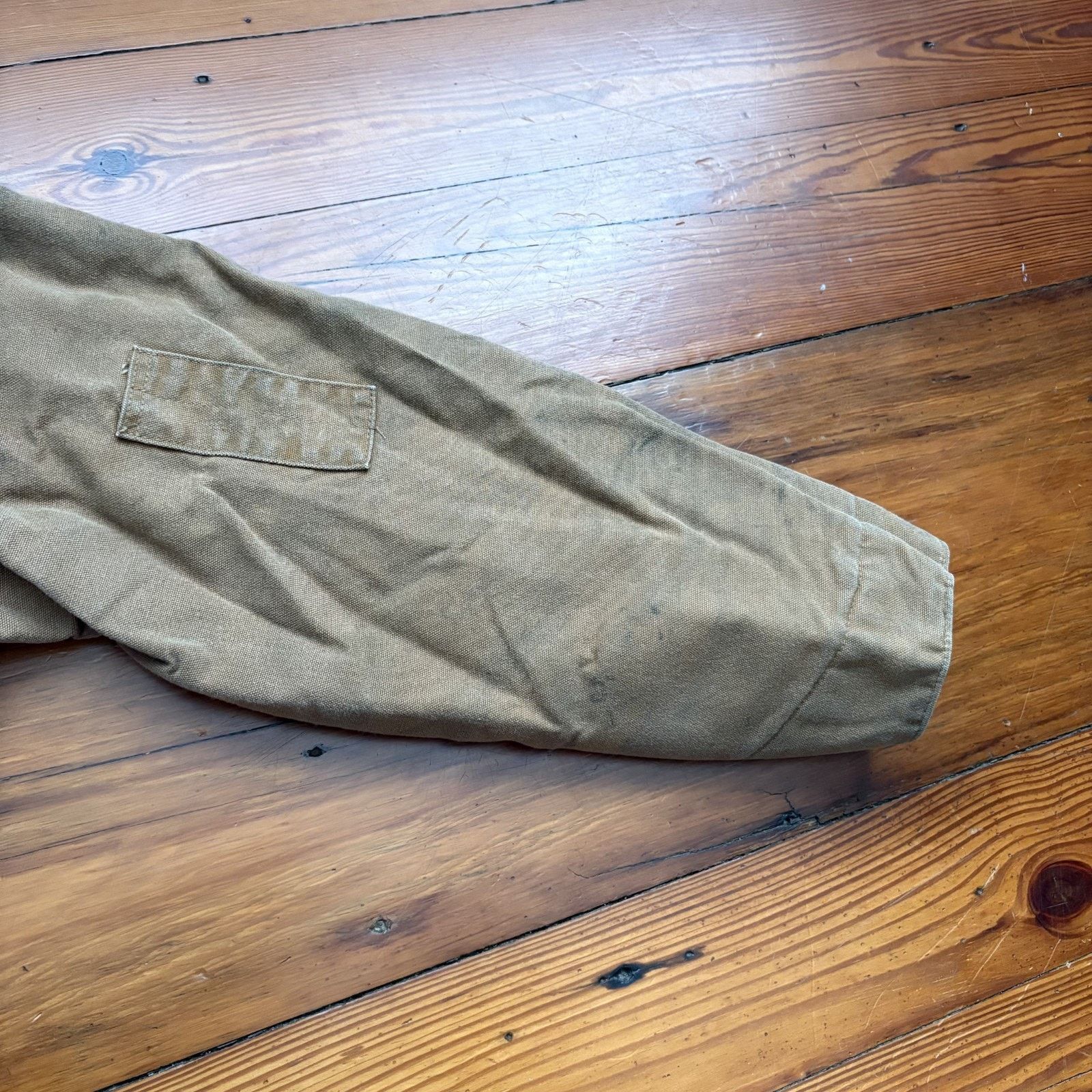 Carhartt × Vintage Vintage Carhartt Cropped Boxy Work Detroit Jacket Size L Size US L / EU 52-54 / 3 - 11 Thumbnail