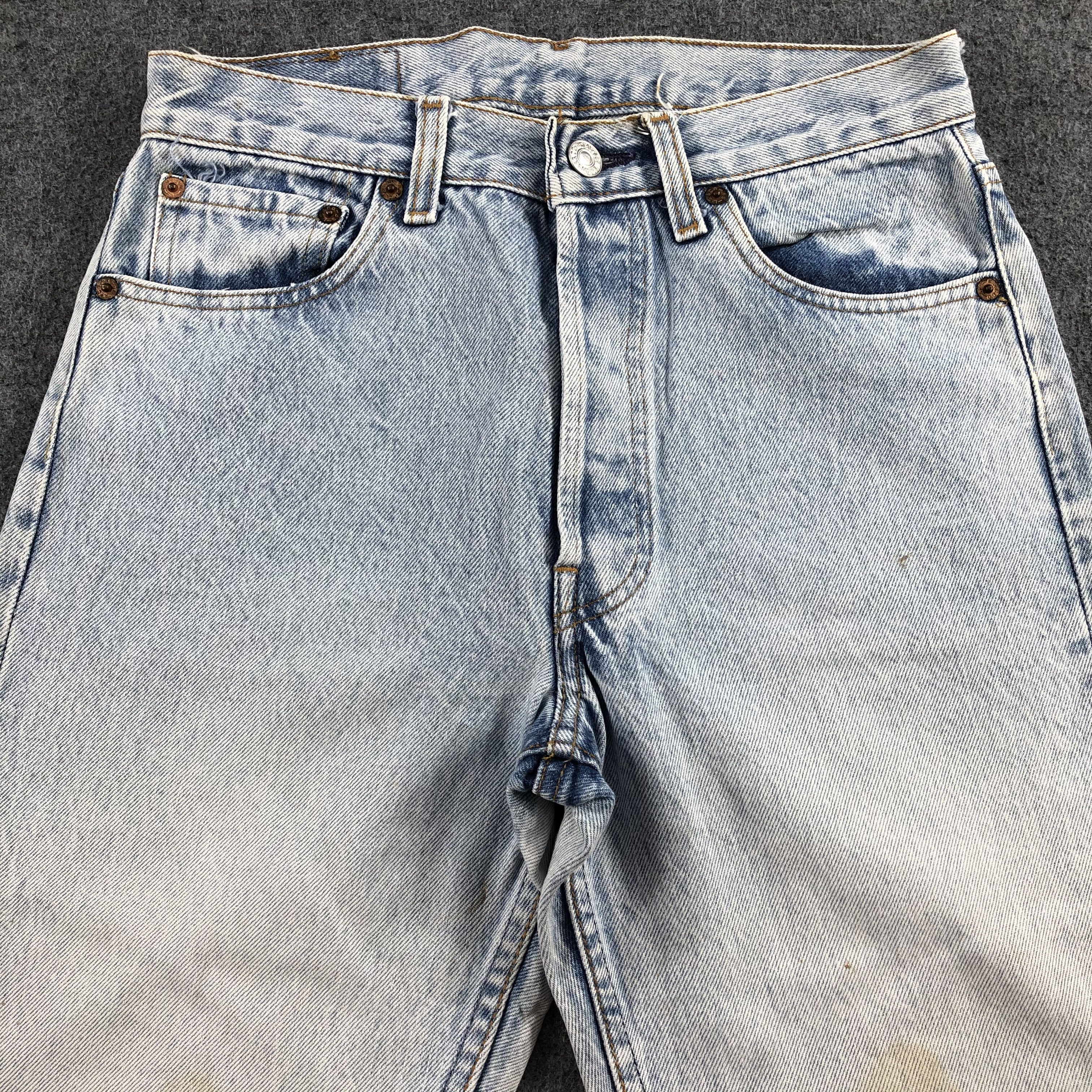 Levi's 90s Vintage Light Wash Levis 501 Jeans-J1909 Size US 28 / EU 44 - 3 Thumbnail