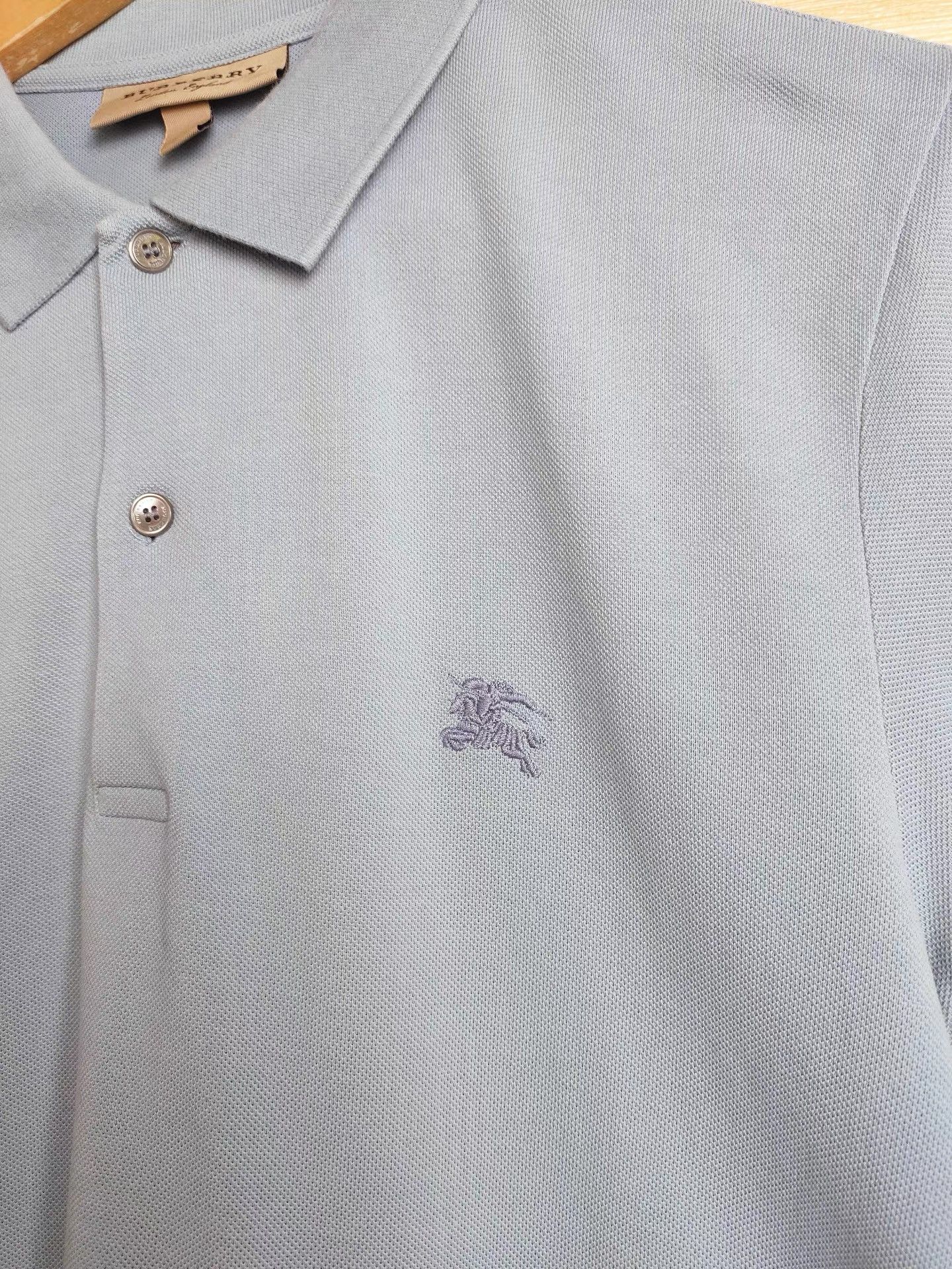 Burberry Burberry Men's Blue Short Sleeve K29 Size US M / EU 48-50 / 2 - 4 Thumbnail