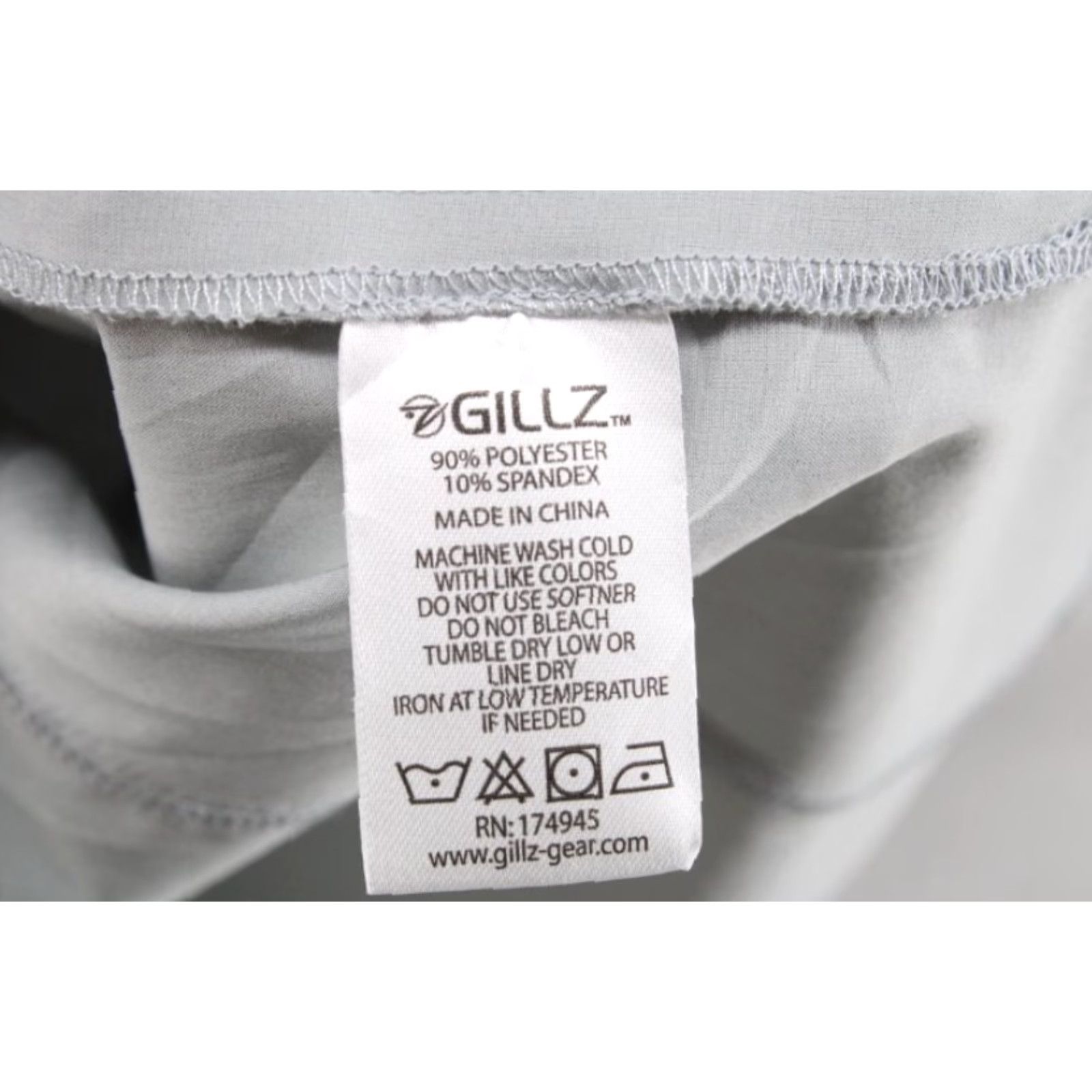 Vintage Gillz Fishing Tech Shirt Mens M Gray Vented Short Sleeve Button-Up Casual Shirt Size US M / EU 48-50 / 2 - 3 Thumbnail