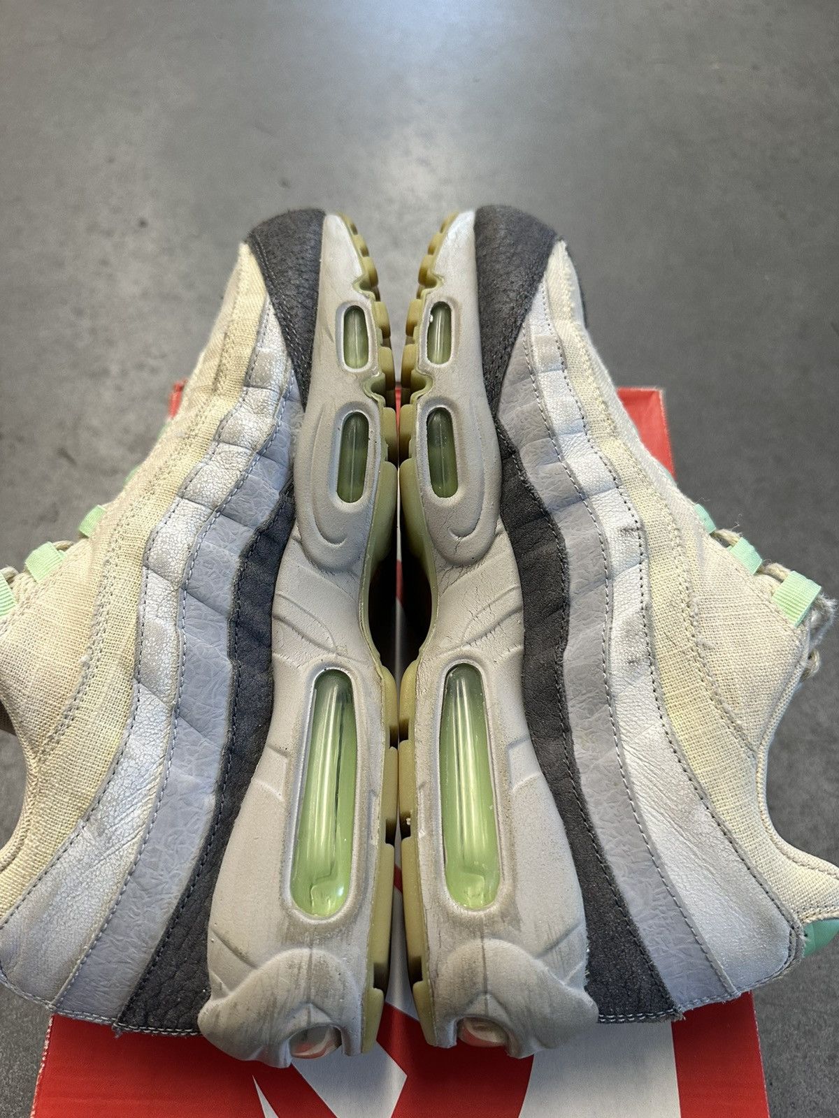 Nike × Vintage 2014 Nike Air Max 95 QS Halloween Mummy Zombie Size US 10 / EU 43 - 3 Thumbnail