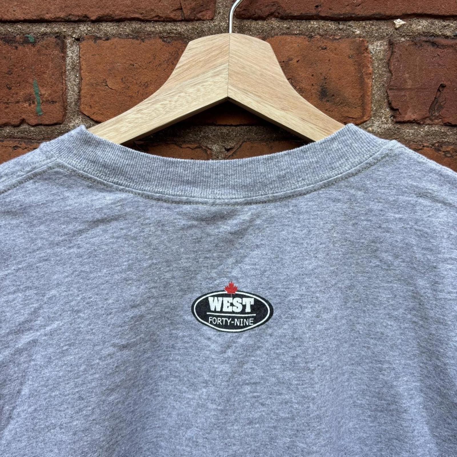 Gildan vintage west 49 Canada kicks ass t shirt 00s XL Size US XL / EU 56 / 4 - 5 Thumbnail