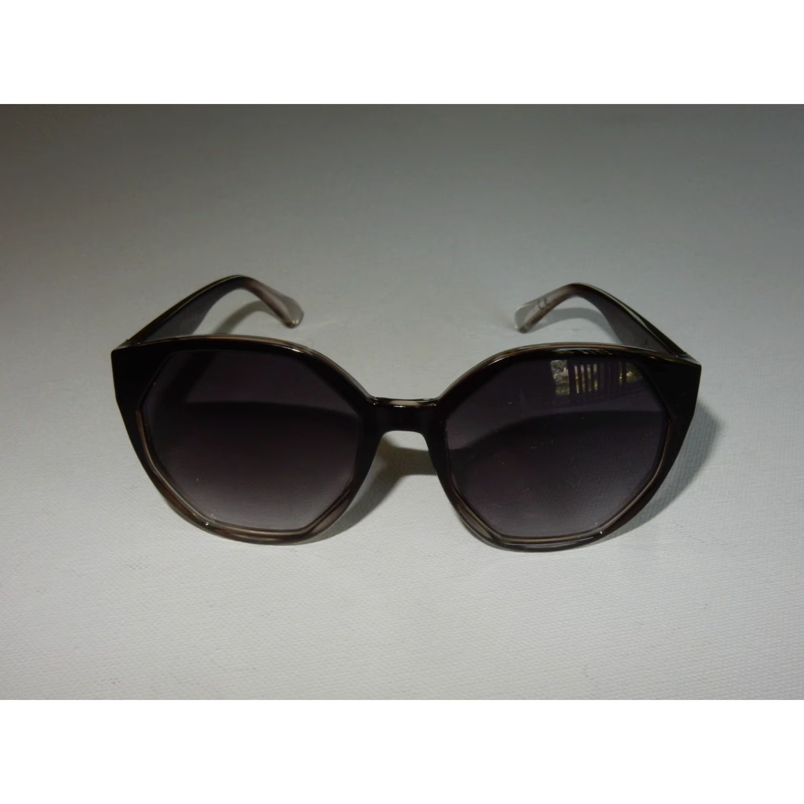 Guess GUESS Women Sunglasses Black Small Scratched Lenses 2020s Size ONE SIZE - 2 Thumbnail