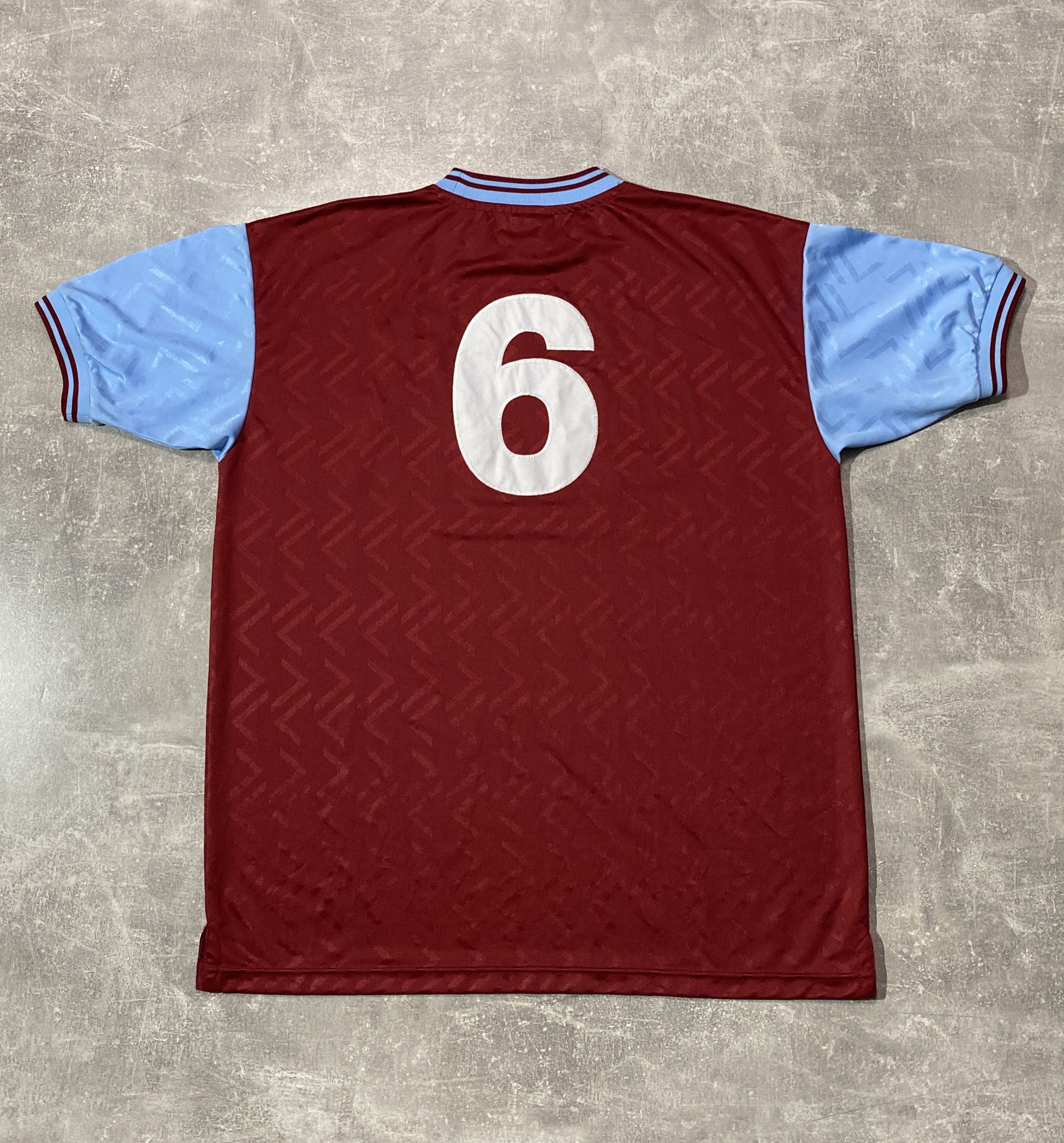Vintage West Ham United #6 Bobby Moore Soccer Jersey Size US XXL / EU 58 / 5 - 6 Thumbnail