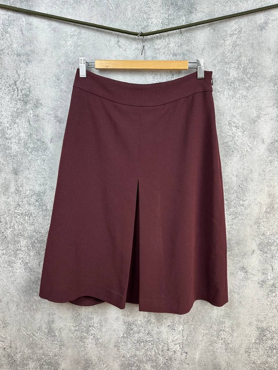 Diane von Furstenberg Diane von Furstenberg Natalia Knee-Length A-Line Skirt Size 30" / US 8 / IT 44 - 1 Thumbnail