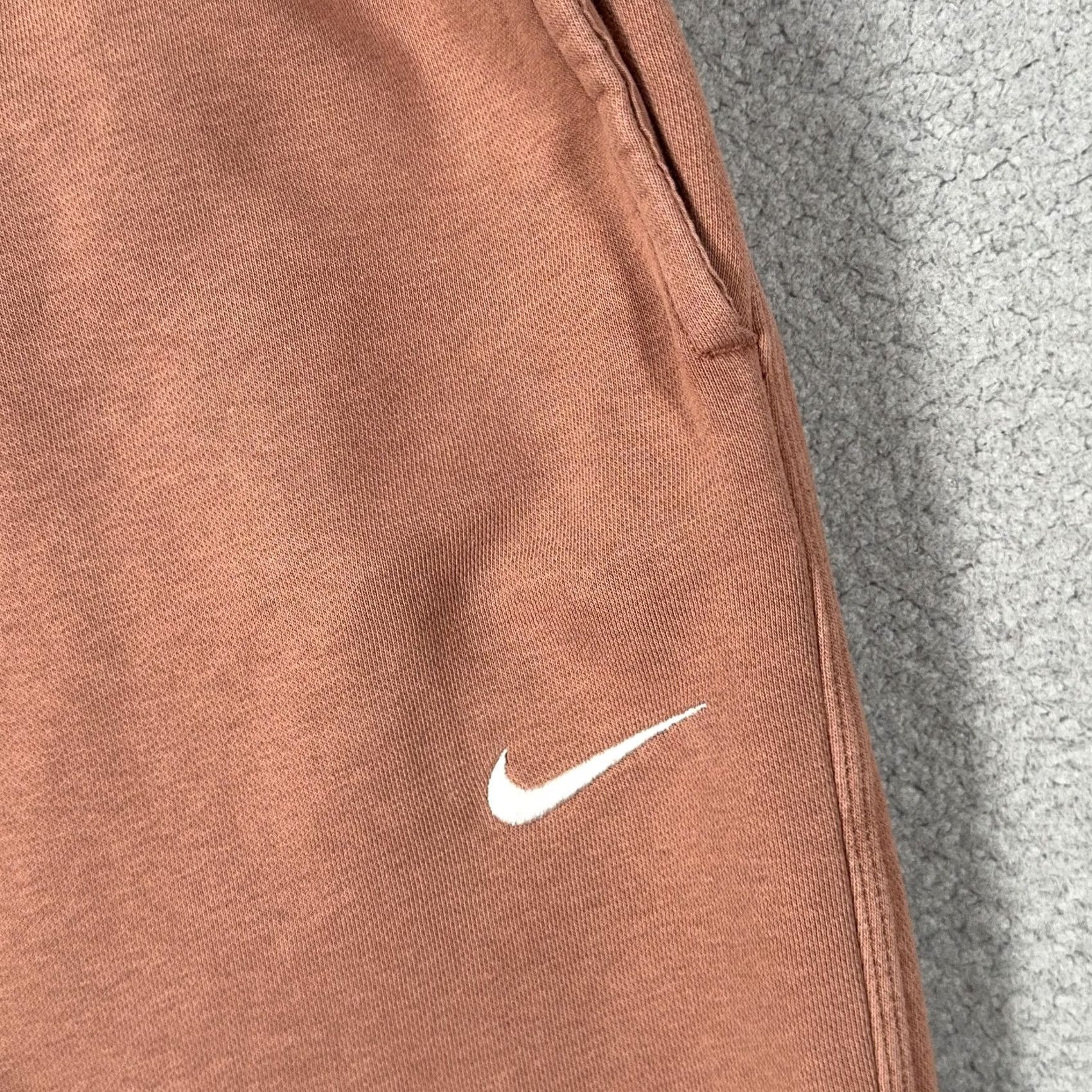 Nike Nike Sportswear Club Fleece Pants Mens XL Brown Jogger Sweatpants Swoosh Logo Size US 36 / EU 52 - 5 Thumbnail