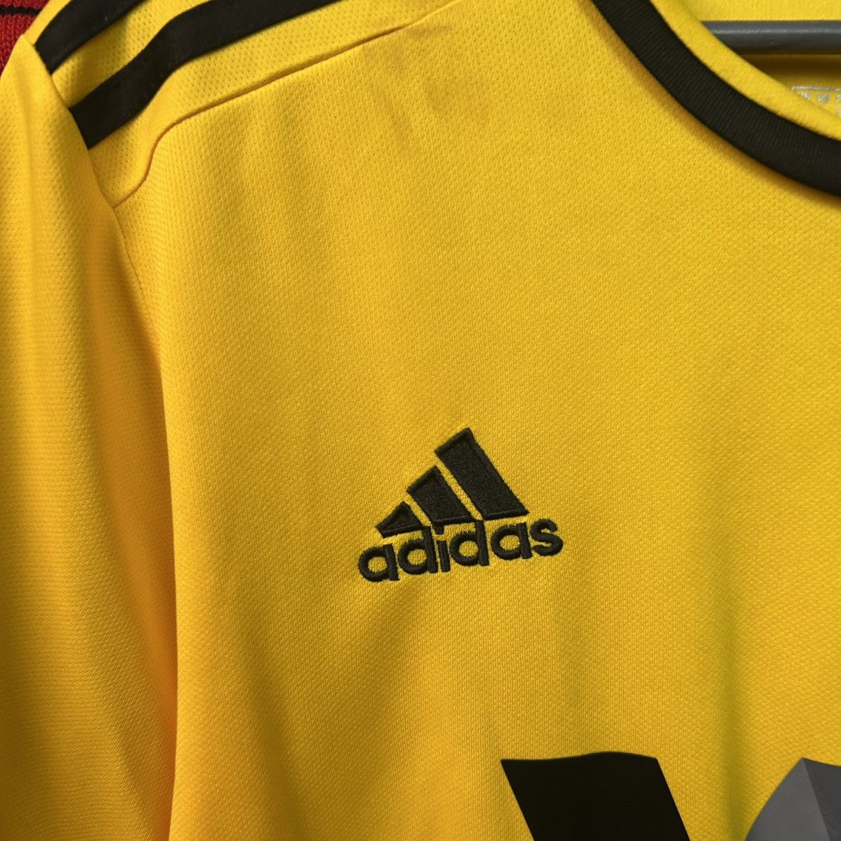 Adidas Mens Adidas Wolverhampton 2019 Home Soccer jersey size L Size US L / EU 52-54 / 3 - 3 Thumbnail