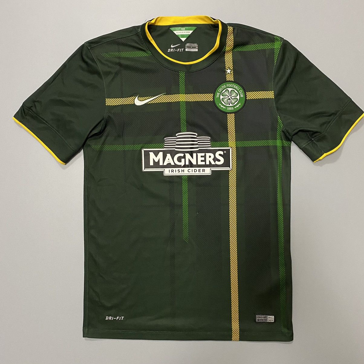 Nike Celtic FC 2014-2015 Away Jersey Mens S Size Football Jersey Size US S / EU 44-46 / 1 - 1 Thumbnail