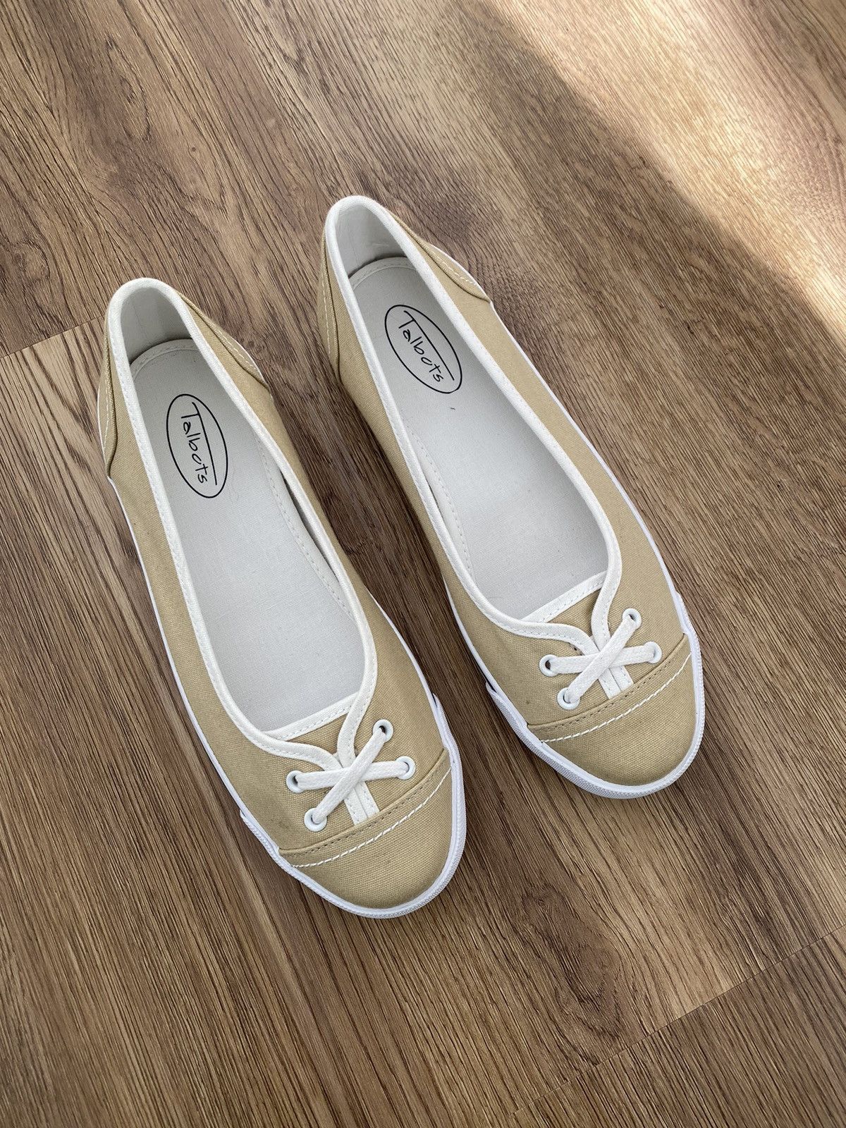 Talbots Talbots Shoes Womens 7M Casual Slip On Loafer Flats BeigeNew Size US 7 / IT 37 - 1 Thumbnail
