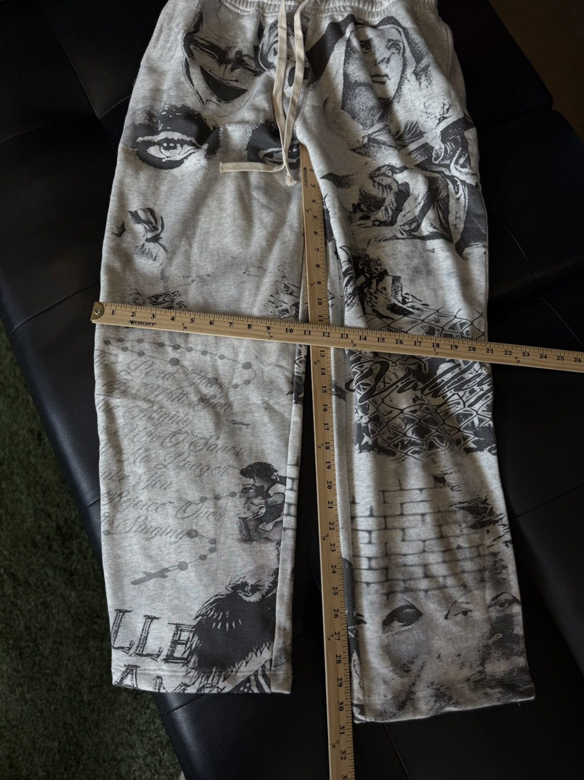 Vale Vale Valley Mural Sweatpants Size Small (NEW) Size US 30 / EU 46 - 6 Thumbnail