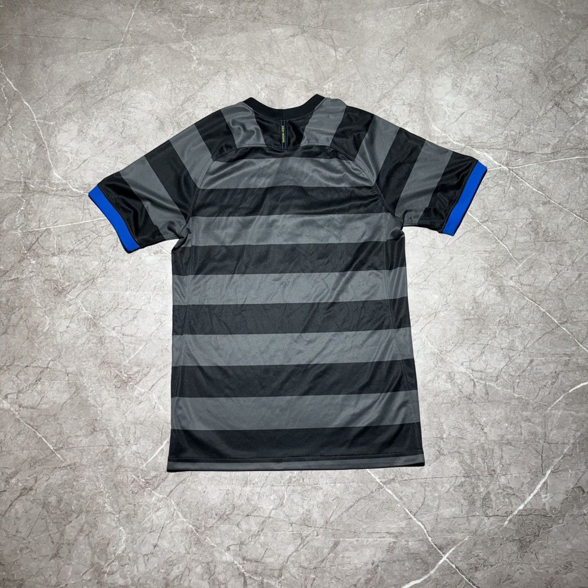 Nike Vintage Nike Inter Milan Jersey Size US S / EU 44-46 / 1 - 7 Thumbnail