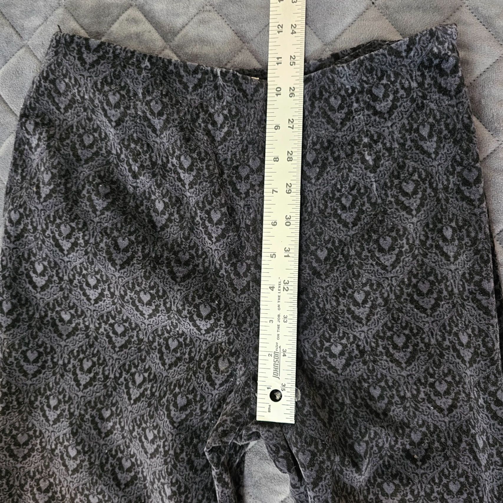 Talbots Talbots Pants Women Petite Black Size 4 Crop Tapered Inseam 26 Paisley Pull On Knit Cotton Blend Size 27" / US 4 / IT 40 - 7 Thumbnail