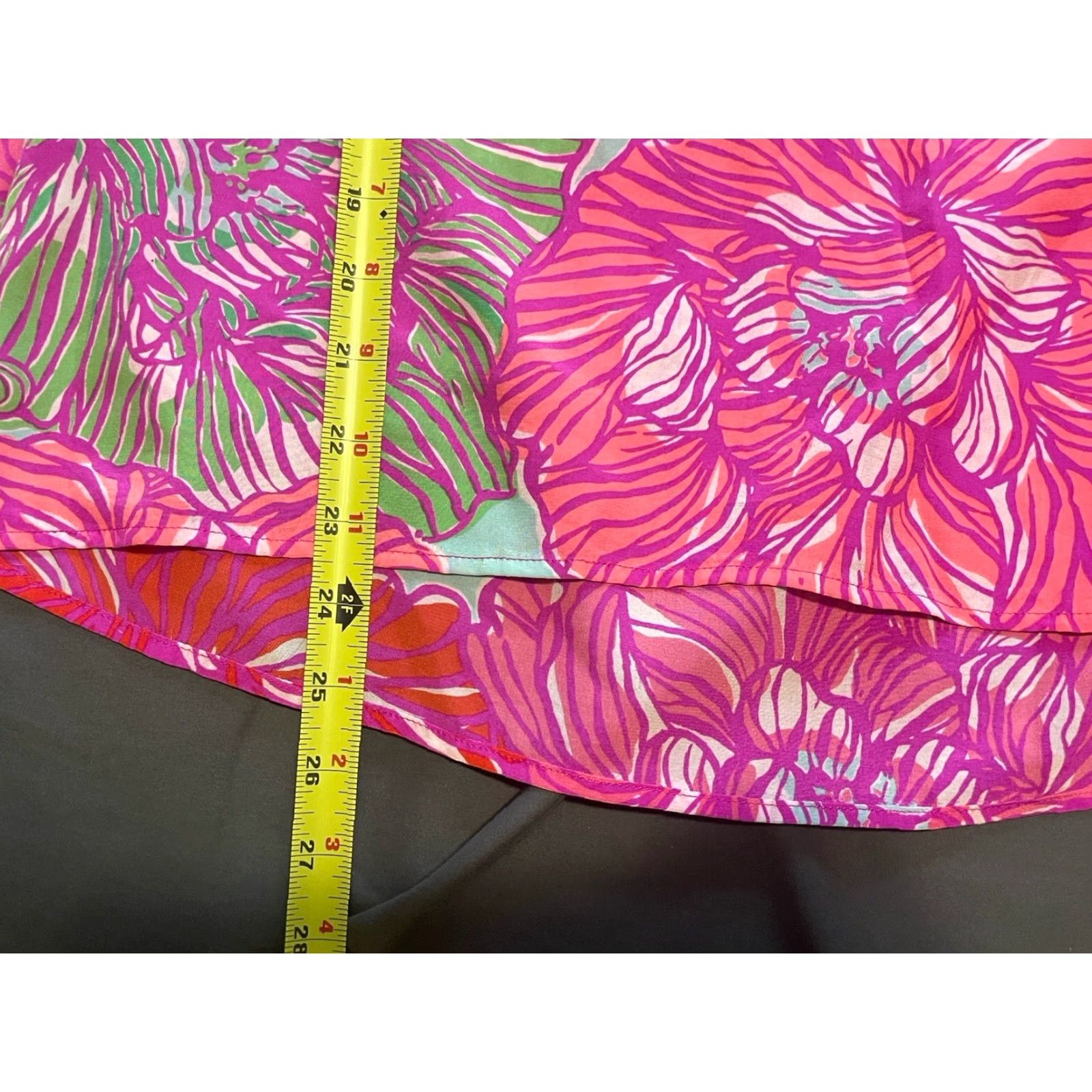 Lilly Pulitzer Lilly Pulitzer Blouse Shirt Elsa Worth It Silk Pink Floral XS Women Tunic Long Sleeve Buttoned XS Womens Size XS / US 0-2 / IT 36-38 - 2 Thumbnail