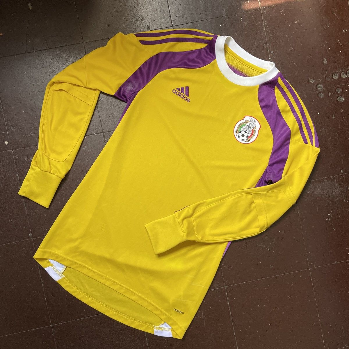 Adidas × Gosha Rubchinskiy Gosha Rubchinskiy x Adidas Soccer