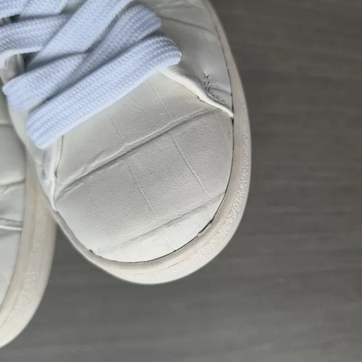 Louis Vuitton Louis Vuitton White Sneakers for Casual Elegance -2508 Size US 5.5 / EU 38 - 8 Thumbnail
