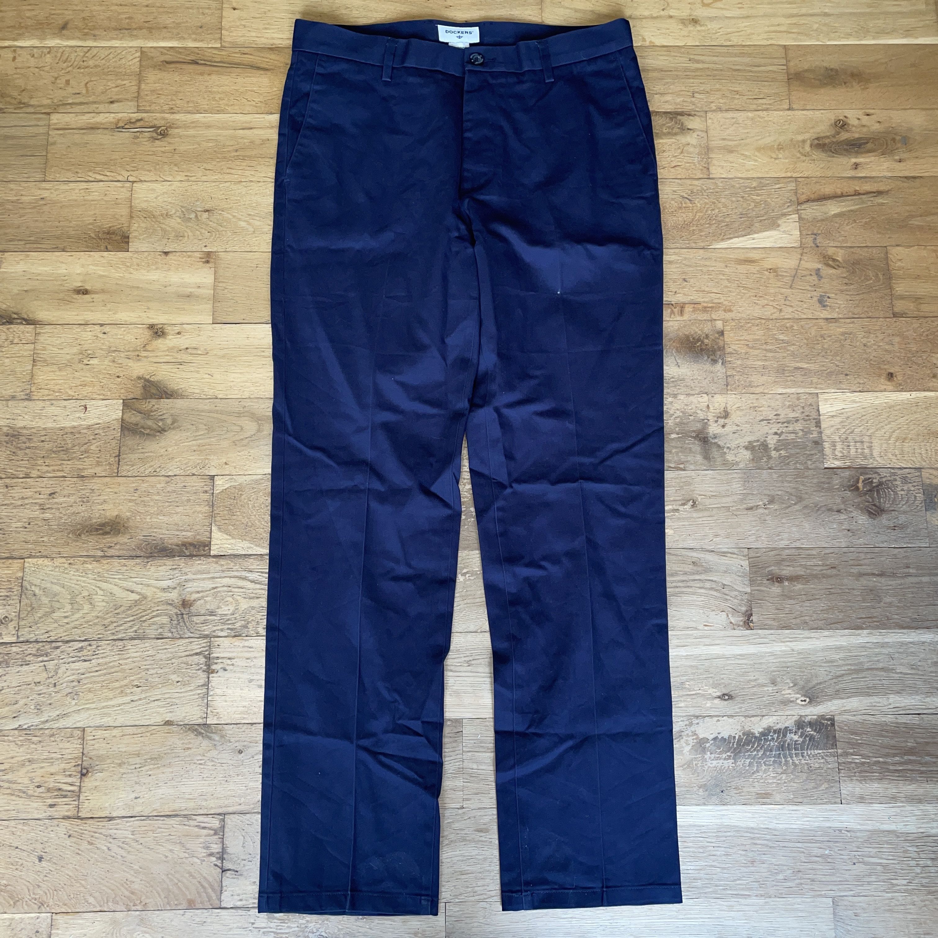 Dockers Dockers Men's Fashion Chinos Old Money Slim W32 L32 Size US 32 / EU 48 - 1 Thumbnail