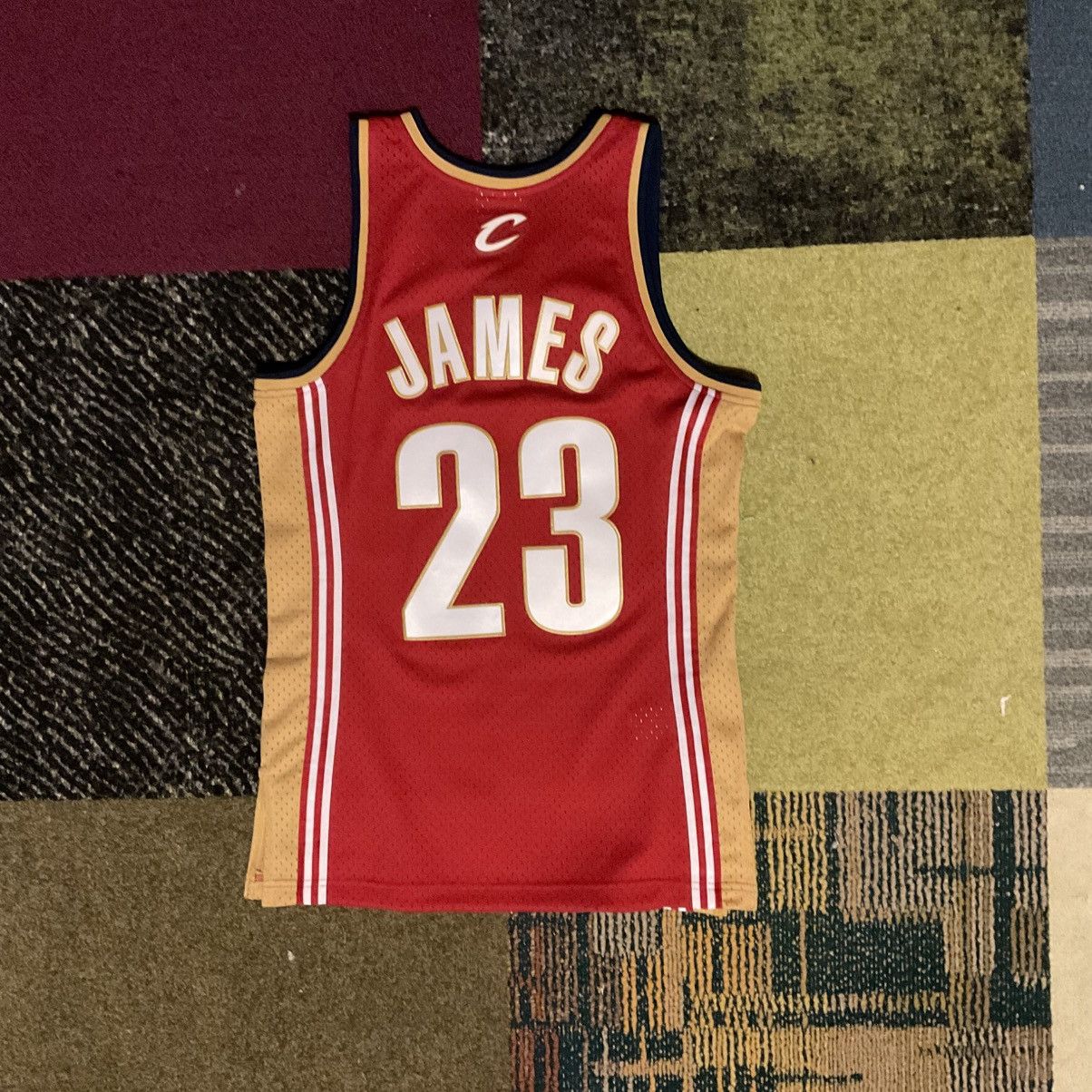 Mitchell & Ness Cleveland Cavaliers LeBron James Jersey | Size: S Size US S / EU 44-46 / 1 - 3 Thumbnail