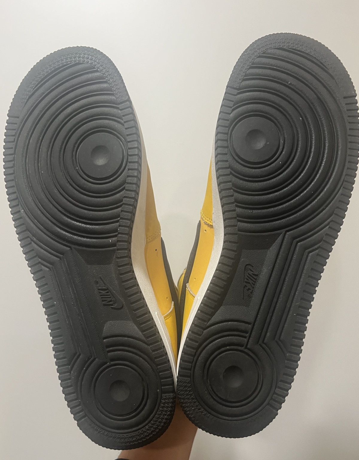 Nike SIZE 13 MEN - Nike Air Force 1 '07 Strap High Yellow Ochre Size US 13 / EU 46 - 7 Thumbnail