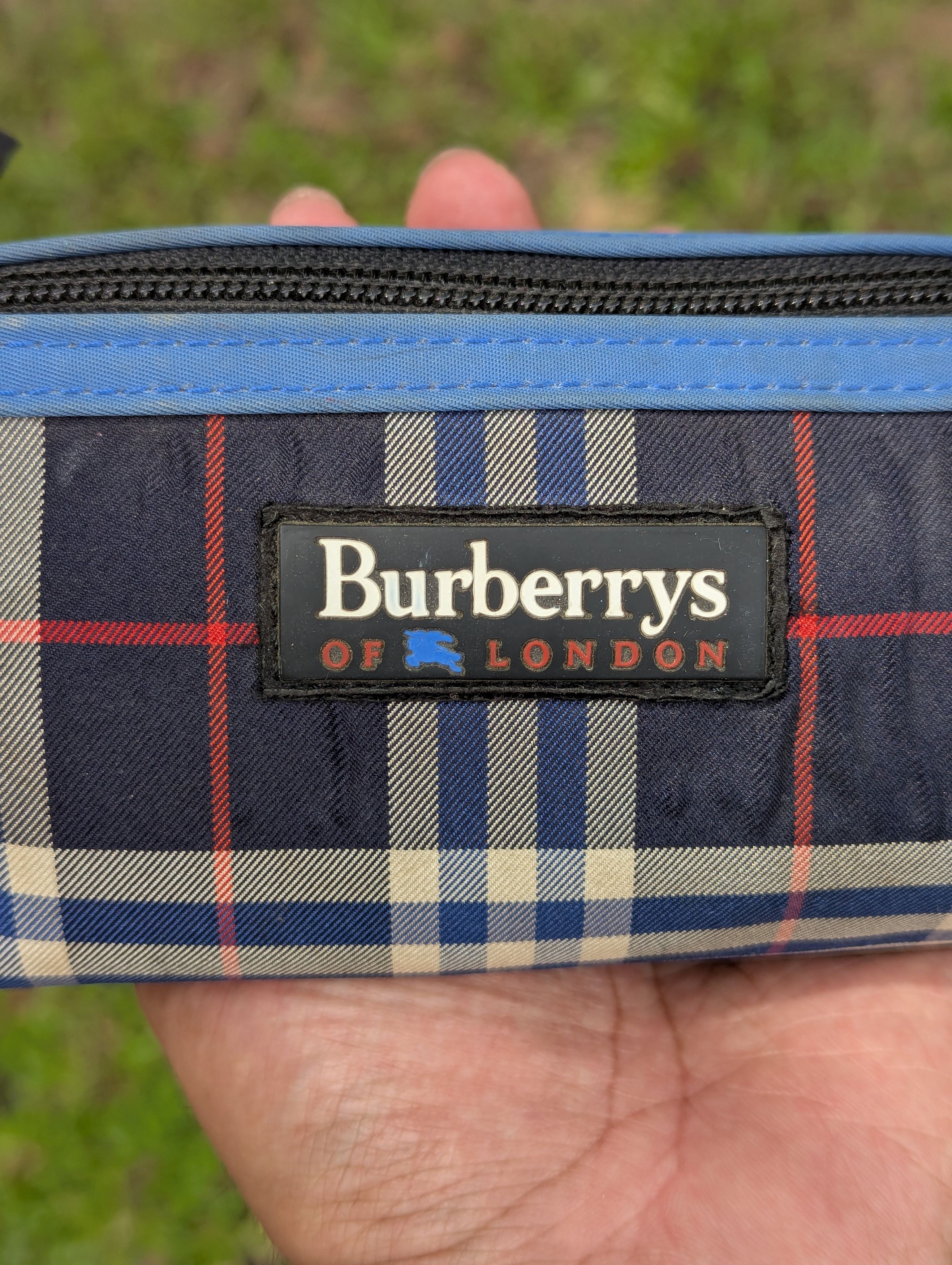 Burberry Vintage 90s Burberry London Pencil Case Size ONE SIZE - 6 Thumbnail