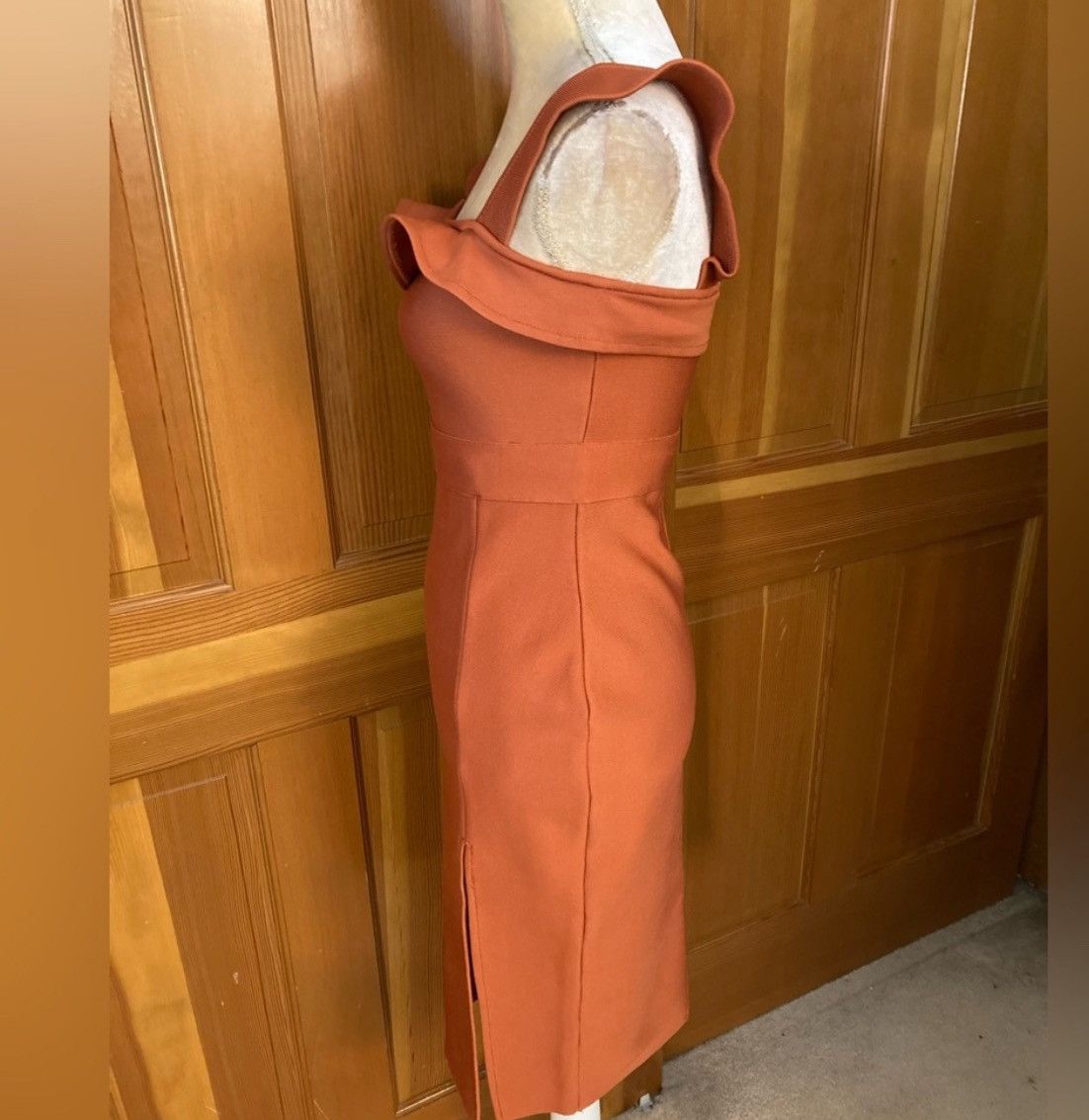 Designer × Other Nwt, Lavishly Paris Women’s Ruffle Trim Bandage Dress. Size M / US 6-8 / IT 42-44 - 11 Thumbnail