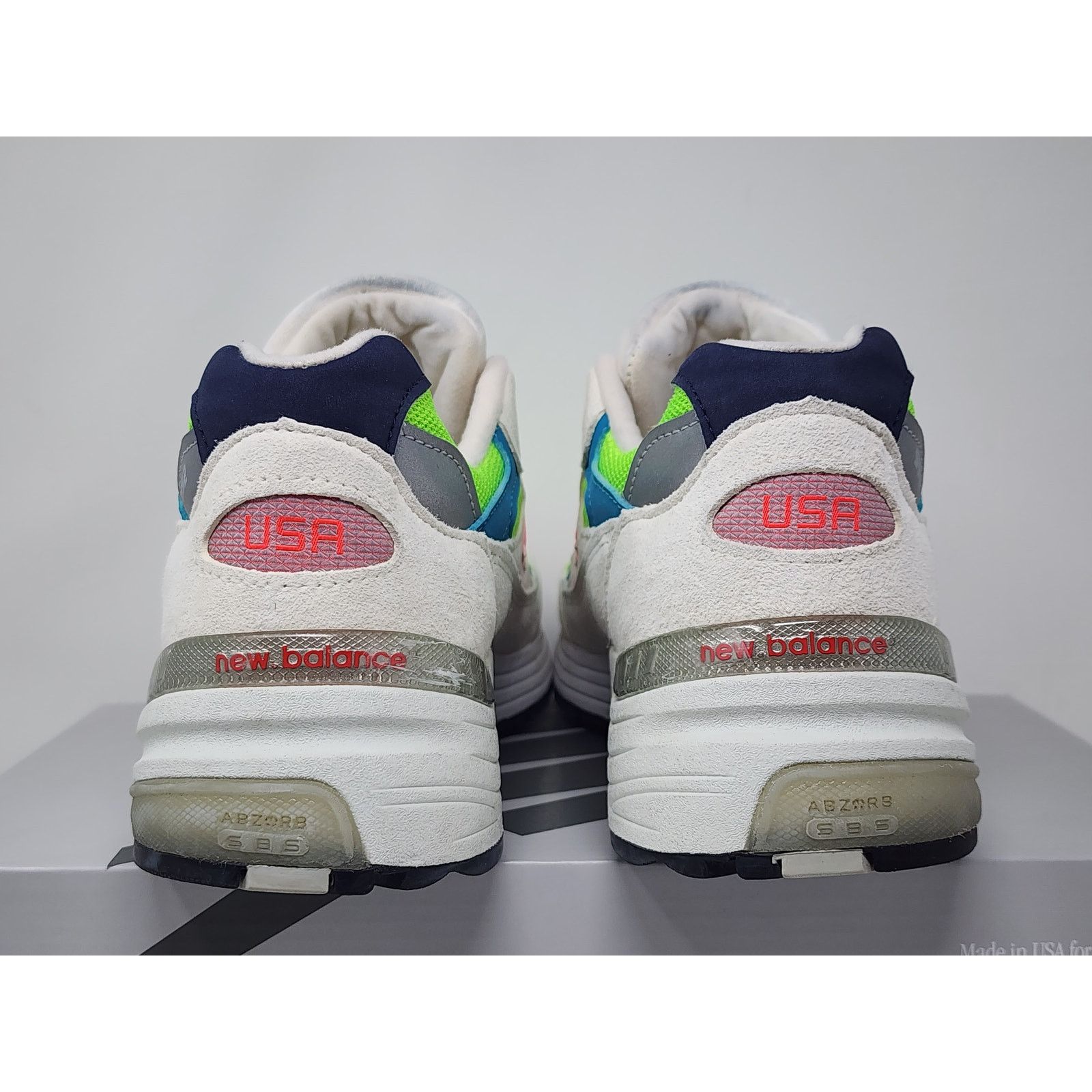 New Balance 992 WHITE NEON M992DA Size 8 WORN