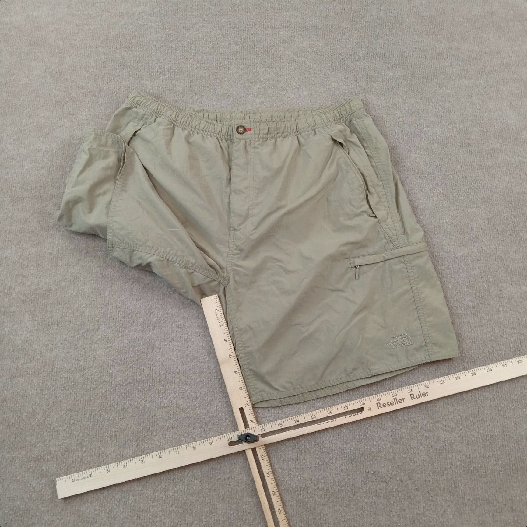 The North Face The North Face Mens Large Green Shorts Athletic Outdoor Hiking Nylon Elastic Waist Pockets Size US 33 - 2 Thumbnail