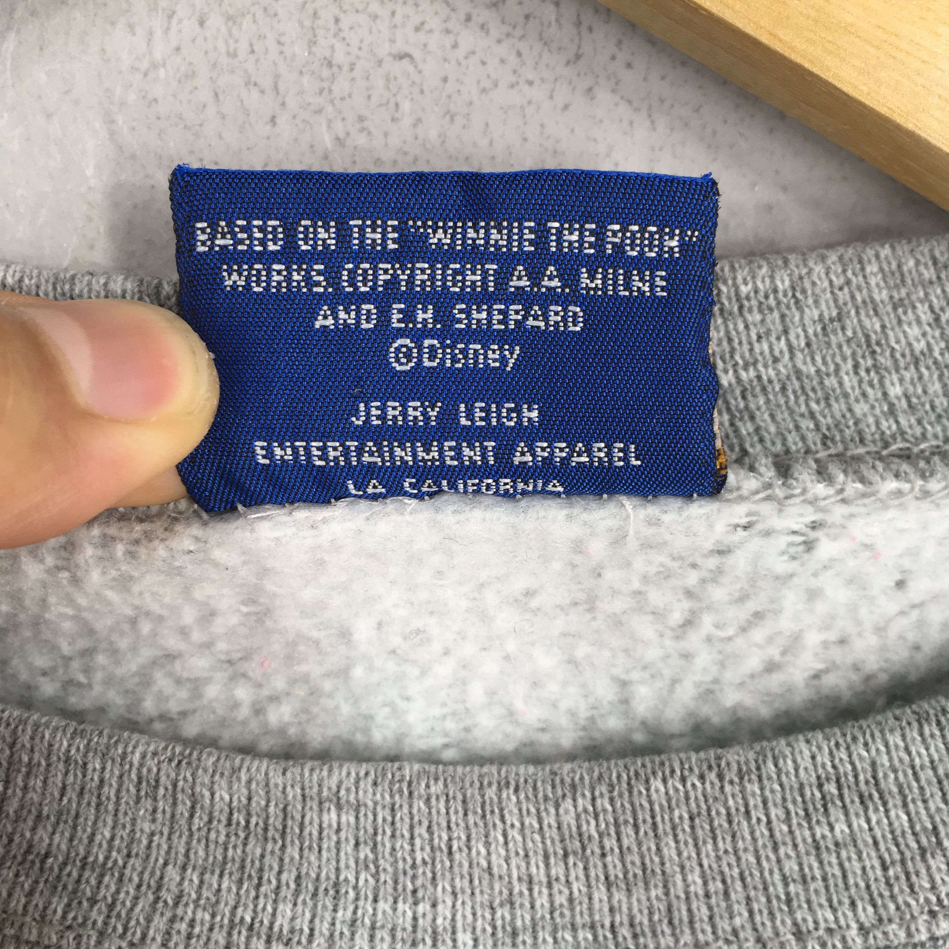 Disney Vintage 90s Pooh and Friends Sweatshirt Large Size US L / EU 52-54 / 3 - 6 Thumbnail
