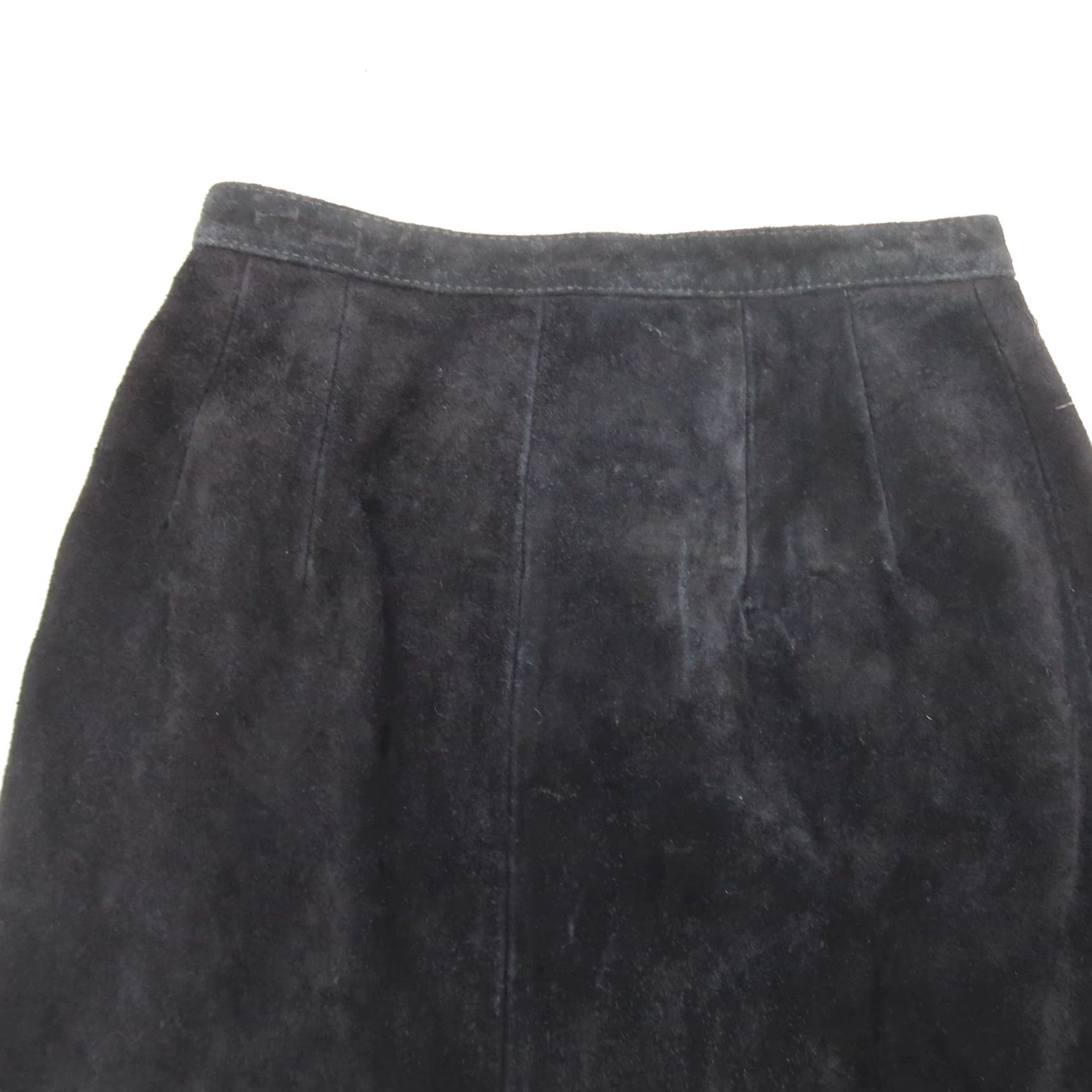 Vintage VINTAGE 80s Black Suede Leather High Rise Knee Length Skirt XS Regular Women Knee Length Solid Pattern Zip Snap Button Closure 20" Length Size 26" / US 2 / IT 38 - 2 Thumbnail