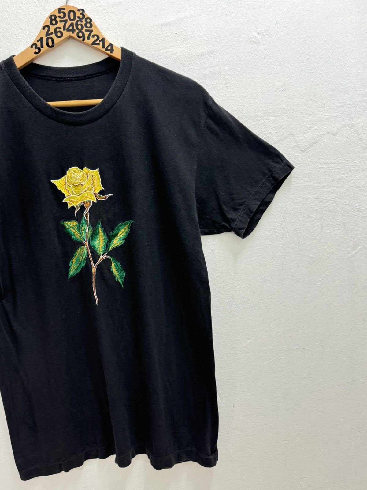 Japanese Brand × Vintage Vintage Embroidery Rose Flower Single Stitch Tee Size US XS / EU 42 / 0 - 4 Thumbnail