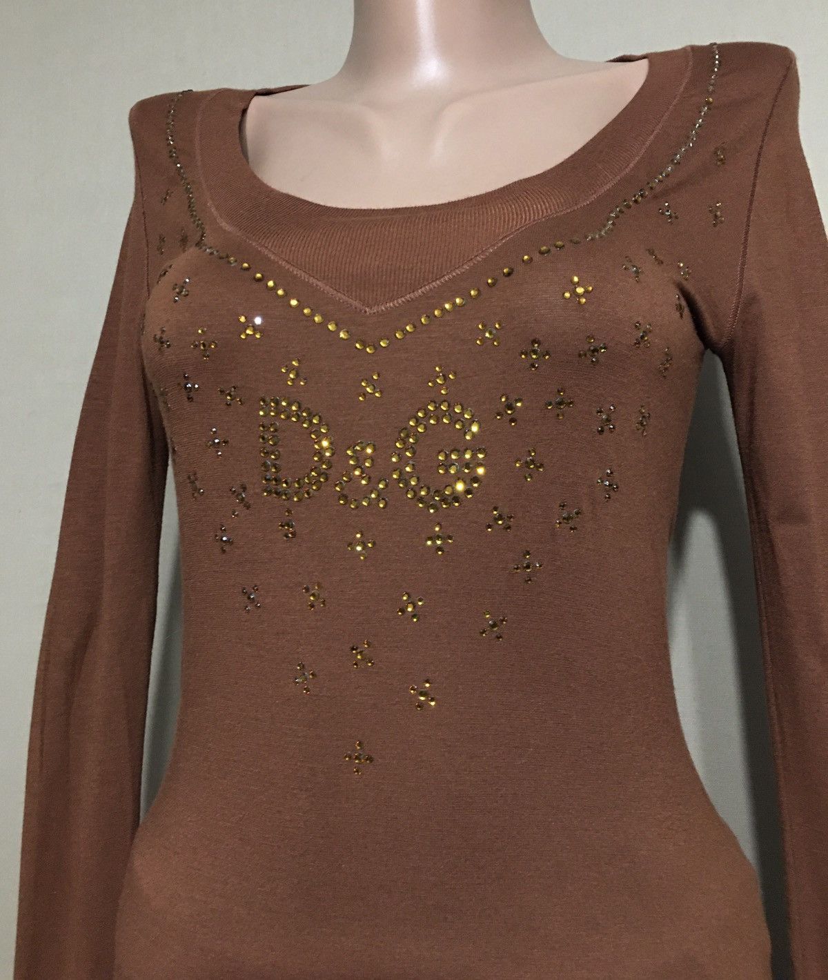 Dolce & Gabbana Dolce & Gabbana Vintage Embroidered Rhinestones Sweatshirt S Size S / US 4 / IT 40 - 3 Thumbnail