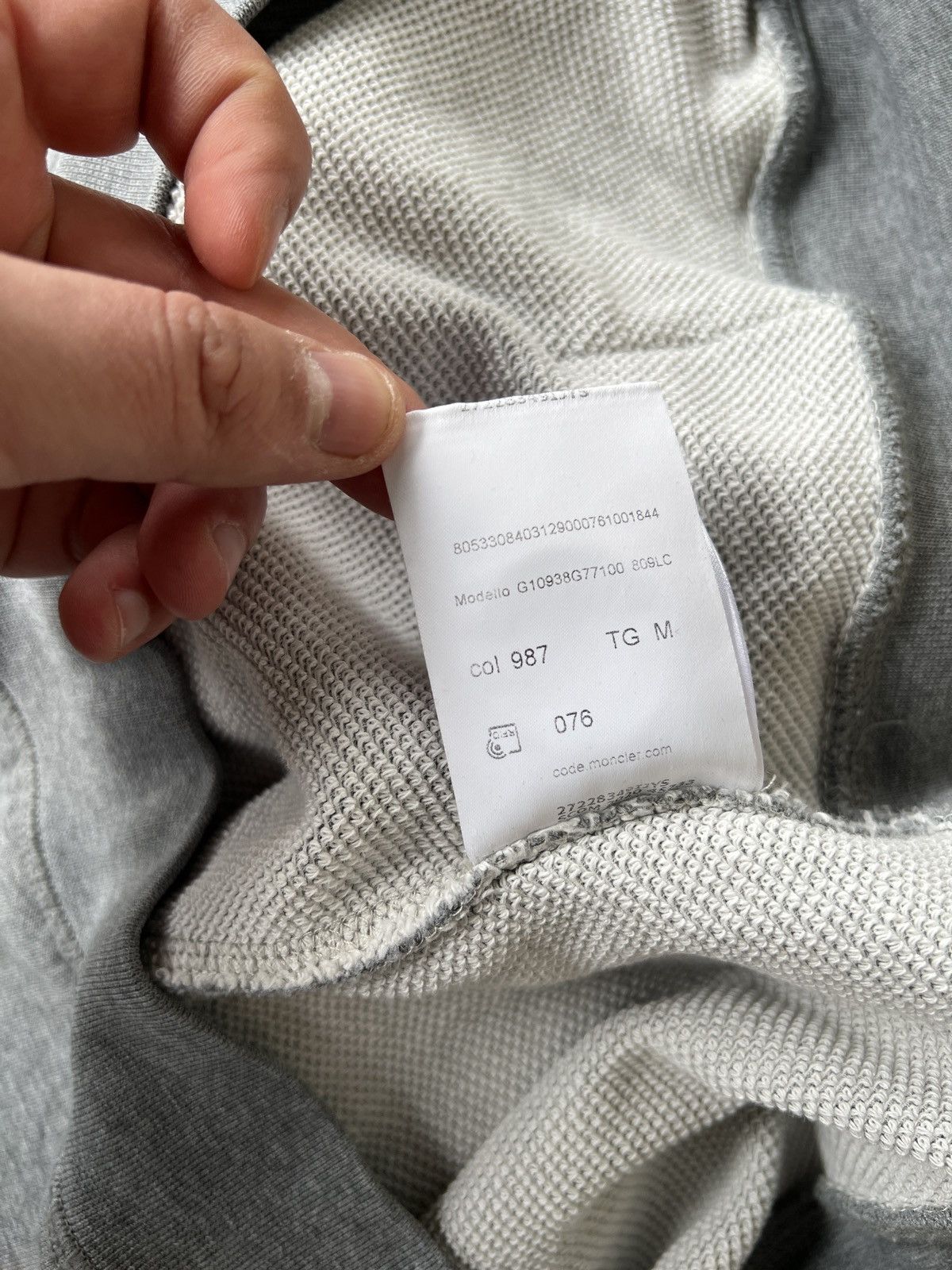Moncler Moncler Hoodie Size M / US 6-8 / IT 42-44 - 16 Thumbnail