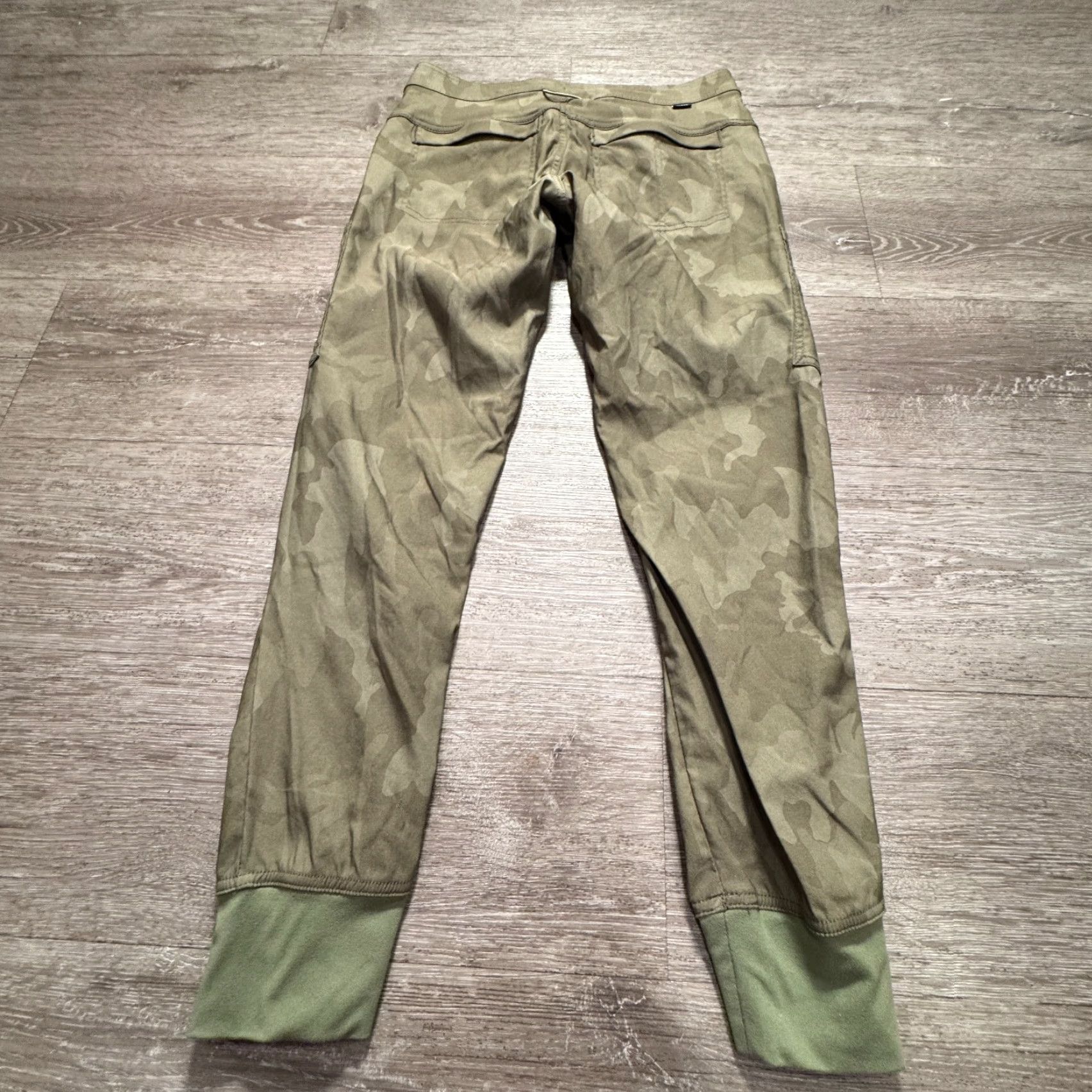 Prana prAna Halle Pants Womens Jogger Adult Regular Slim Tapered Green Camouflage Nylon Cargo 28x27 Pants Womens Size 27" / US 4 / IT 40 - 7 Thumbnail