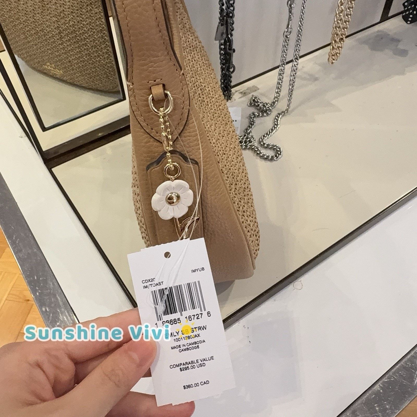 Coach NWT Coach Emily Shoulder Bag CDX20 Gold/Toast Straw leather Size ONE SIZE - 4 Thumbnail