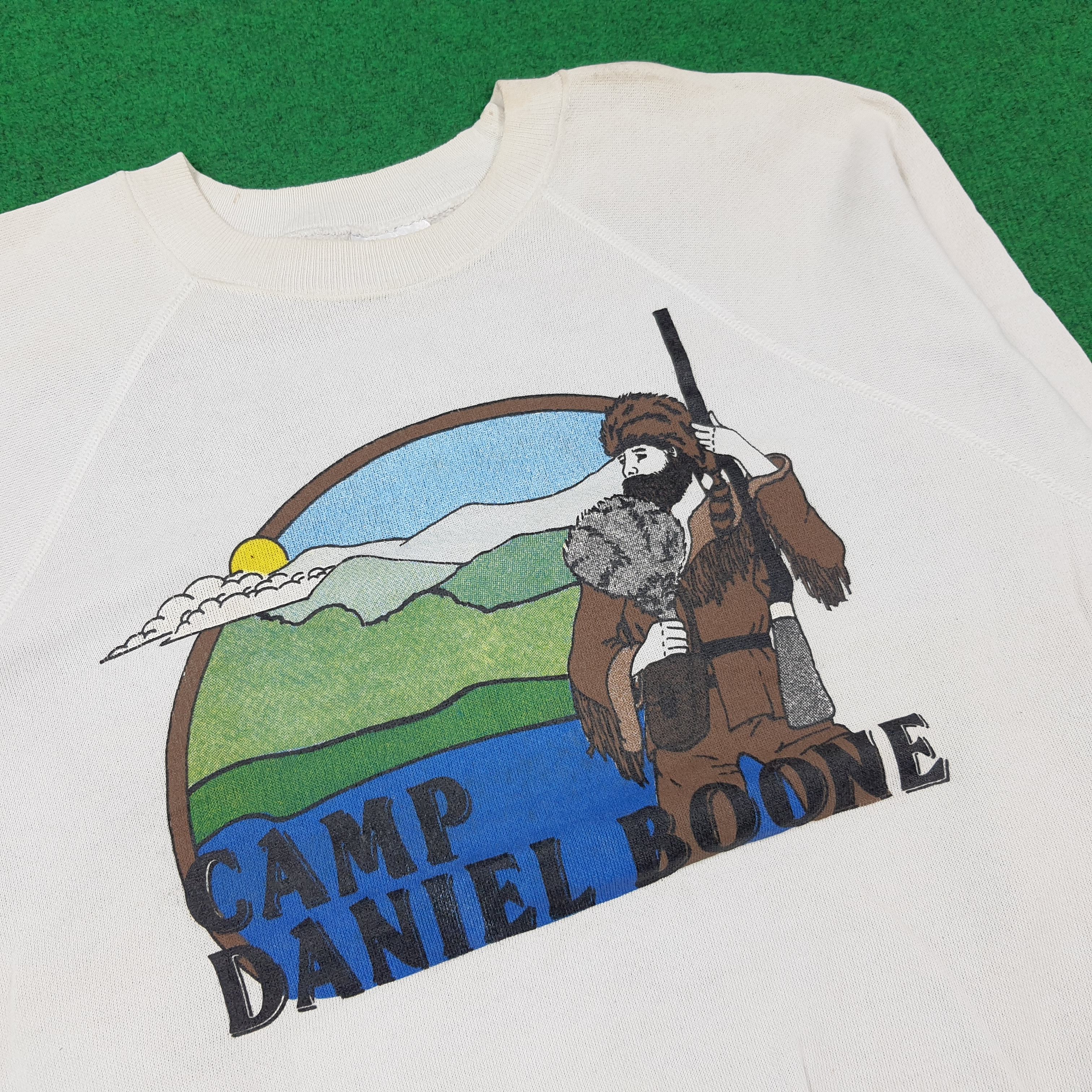 Hanes Vintage 90s Hanes Camp Daniel Boone Sweatshirt C286N13 Size US L / EU 52-54 / 3 - 2 Thumbnail