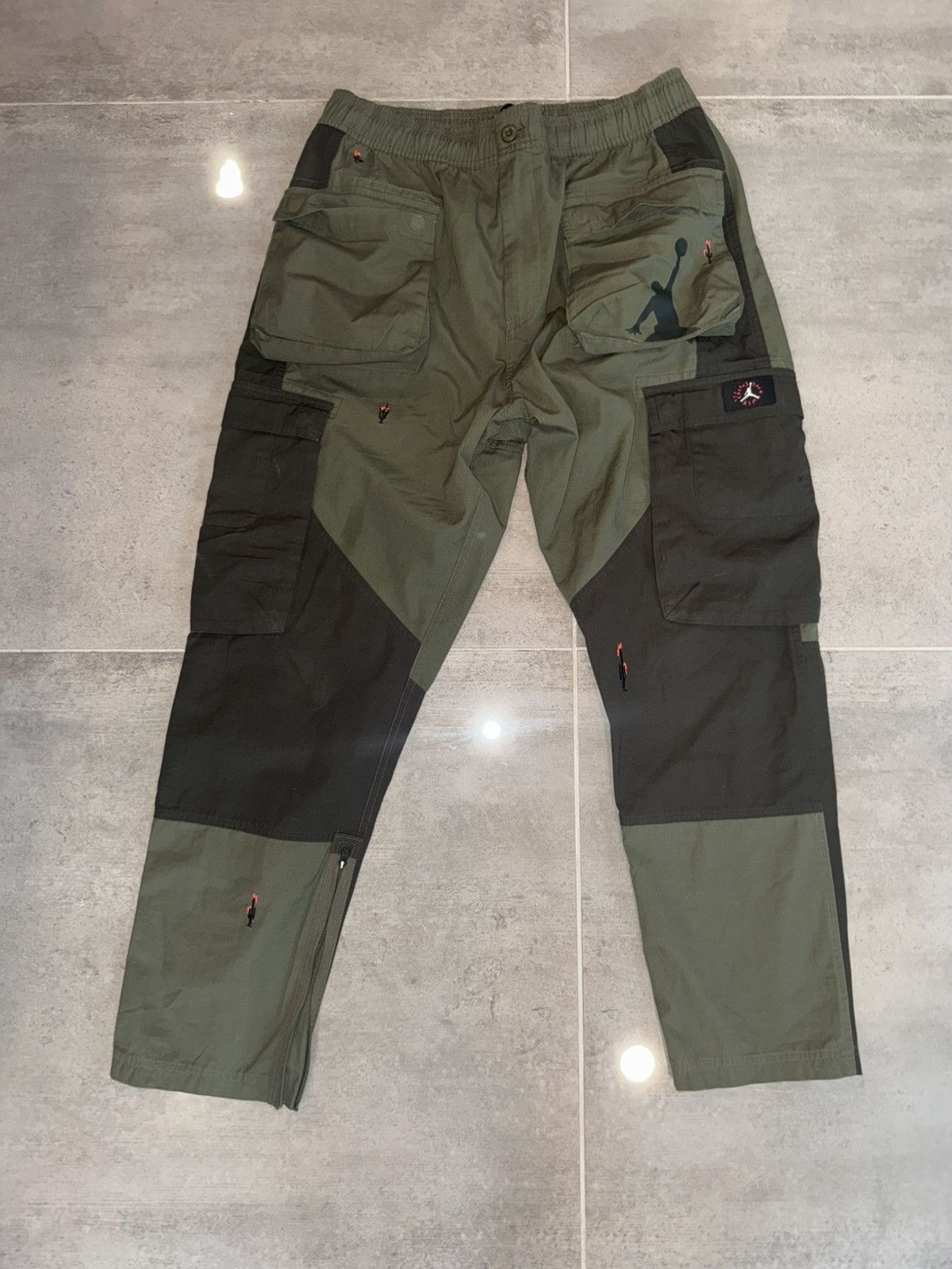 Jordan Brand Jordan x Cactus Jack Cargo pants green rare large Size US 34 / EU 50 - 2 Thumbnail