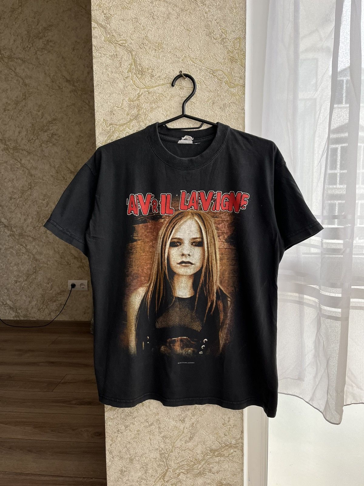 Vintage Vintage 00s Avril Lavigne Tour Tshirt | Grailed