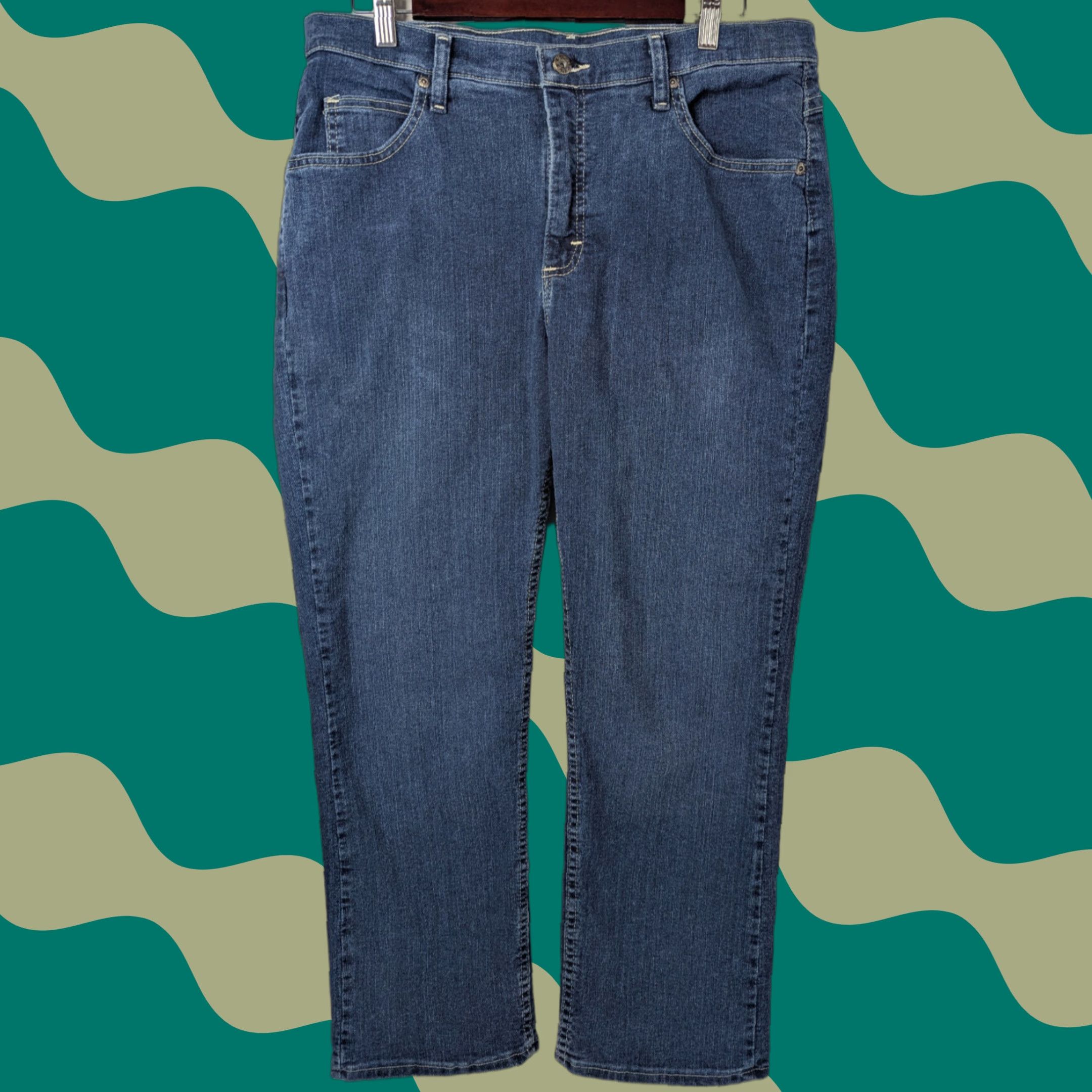 Lee Lee Jeans Women 16 Petite Blue Riders Classic Straight Leg Mid Rise 130M246 Jeans Mens? Size 38" / US 16 / IT 52 - 1 Thumbnail