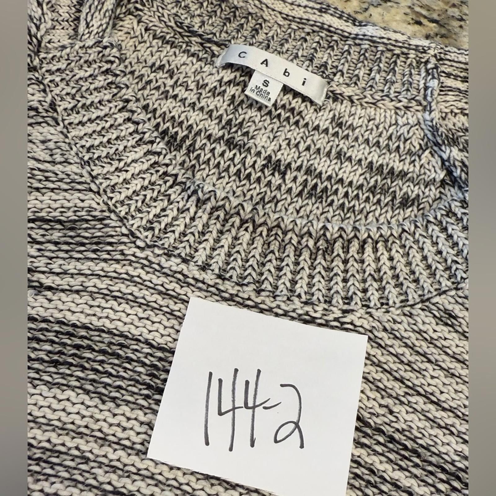 Other Cabi chunky knit sweater heathered black cream SZ SM Size S / US 4 / IT 40 - 11 Thumbnail