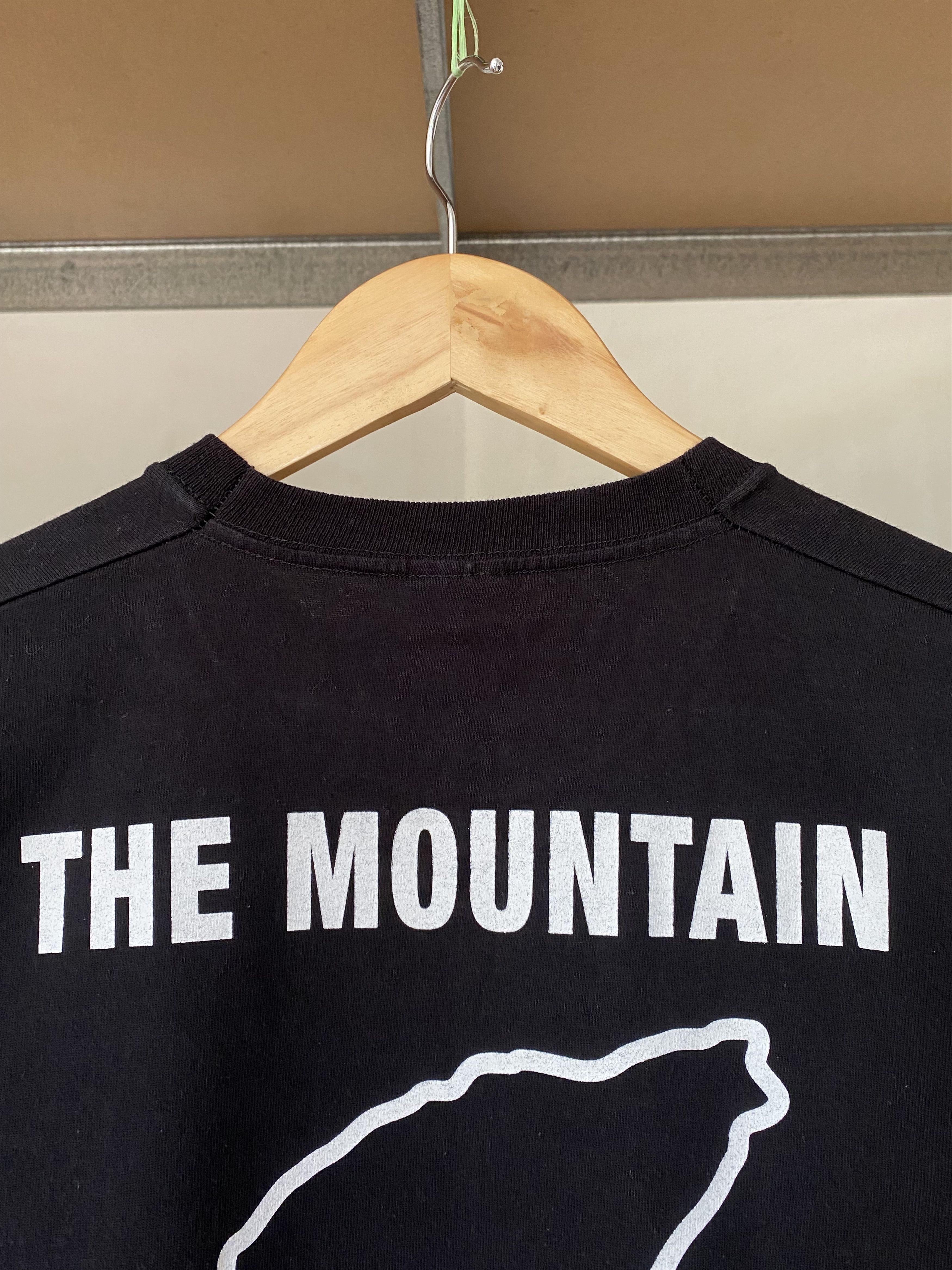 Vintage Vintage 2011 TT Isle Of Man Monster Energy Moto Racing Tee Size US M / EU 48-50 / 2 - 9 Thumbnail