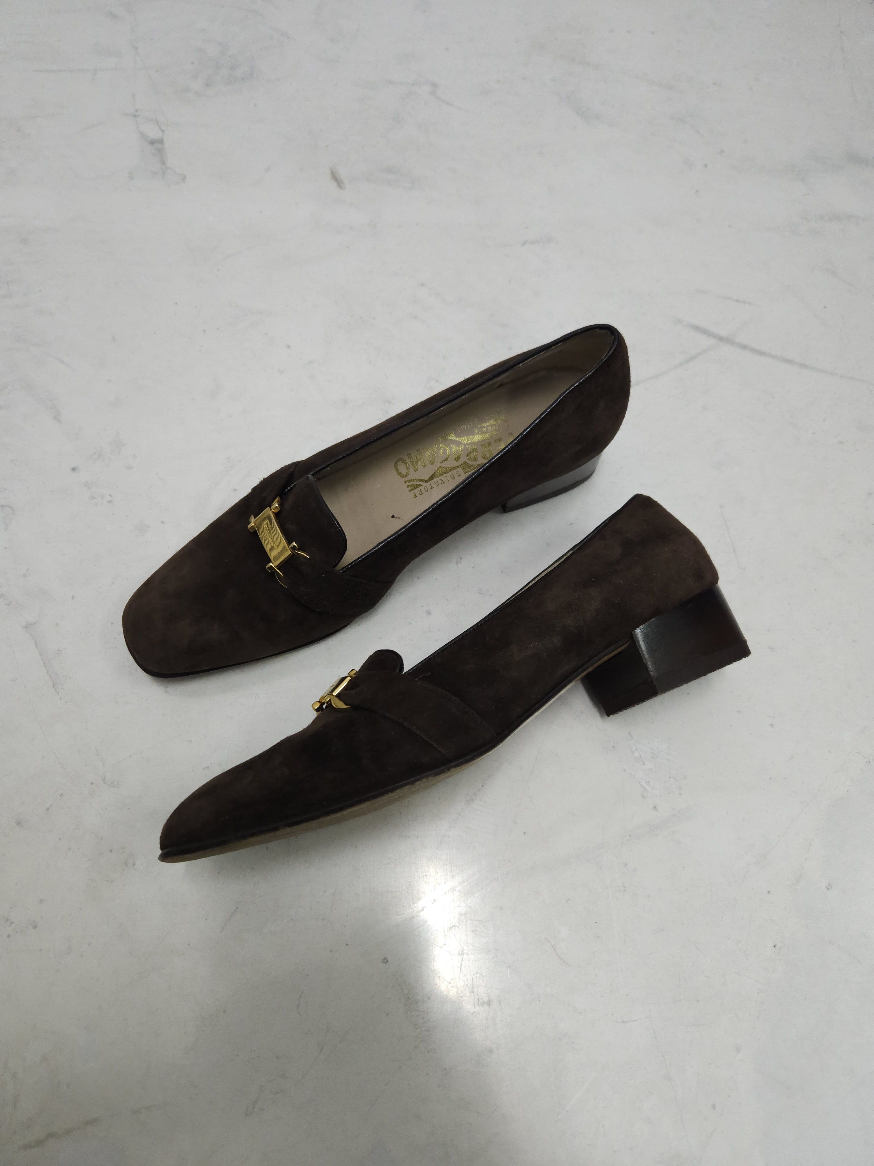 Salvatore Ferragamo Vintage Ferragamo brown suede loafers with gold hardware Size US 7 / IT 37 - 22 Thumbnail