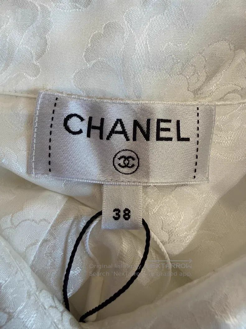 Chanel Chanel Three-dimensional camelia sleeveless shirt Size XS / US 0-2 / IT 36-38 - 3 Thumbnail