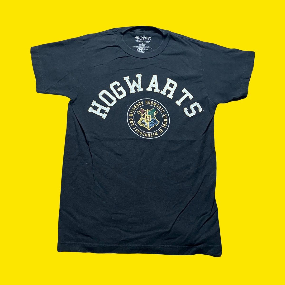 Warner Bros Harry Potter Hogwarts Graphic T Shirt Size US S / EU 44-46 / 1 - 1 Thumbnail