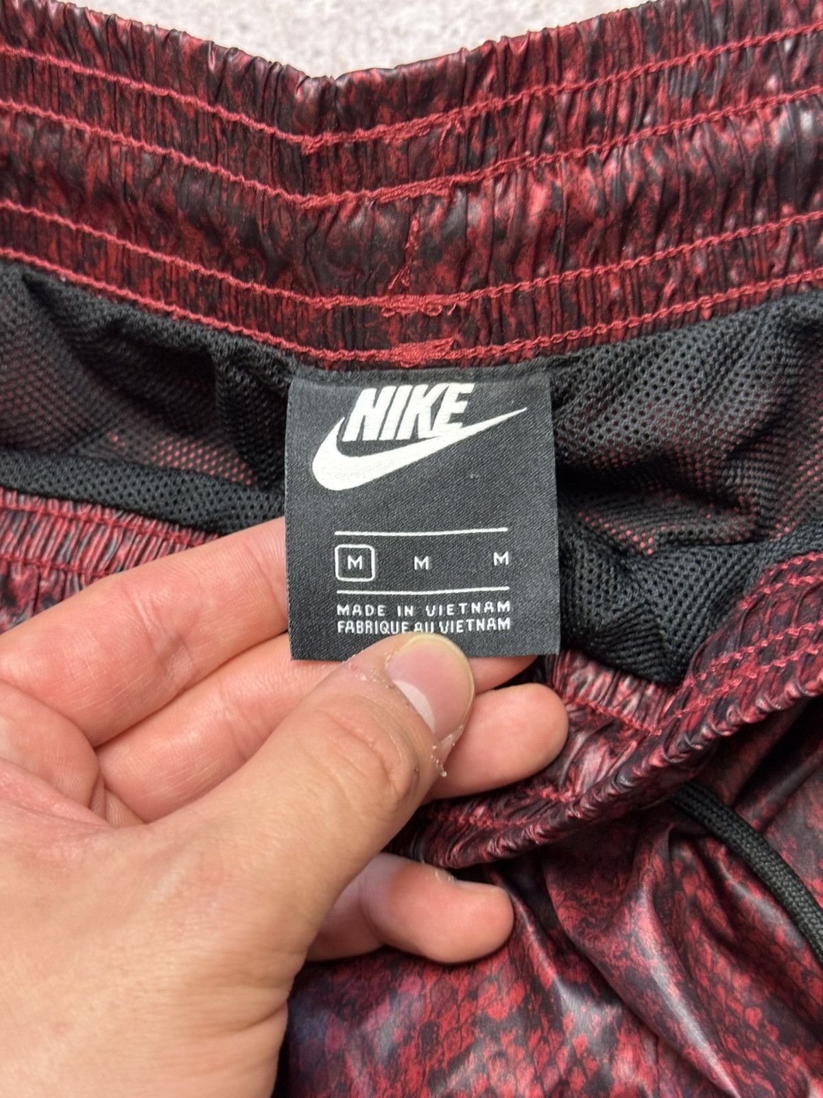 Vintage Vintage Nike Nylon Sweatpants 90s Y2K Size 32" / US 10 / IT 46 - 4 Thumbnail