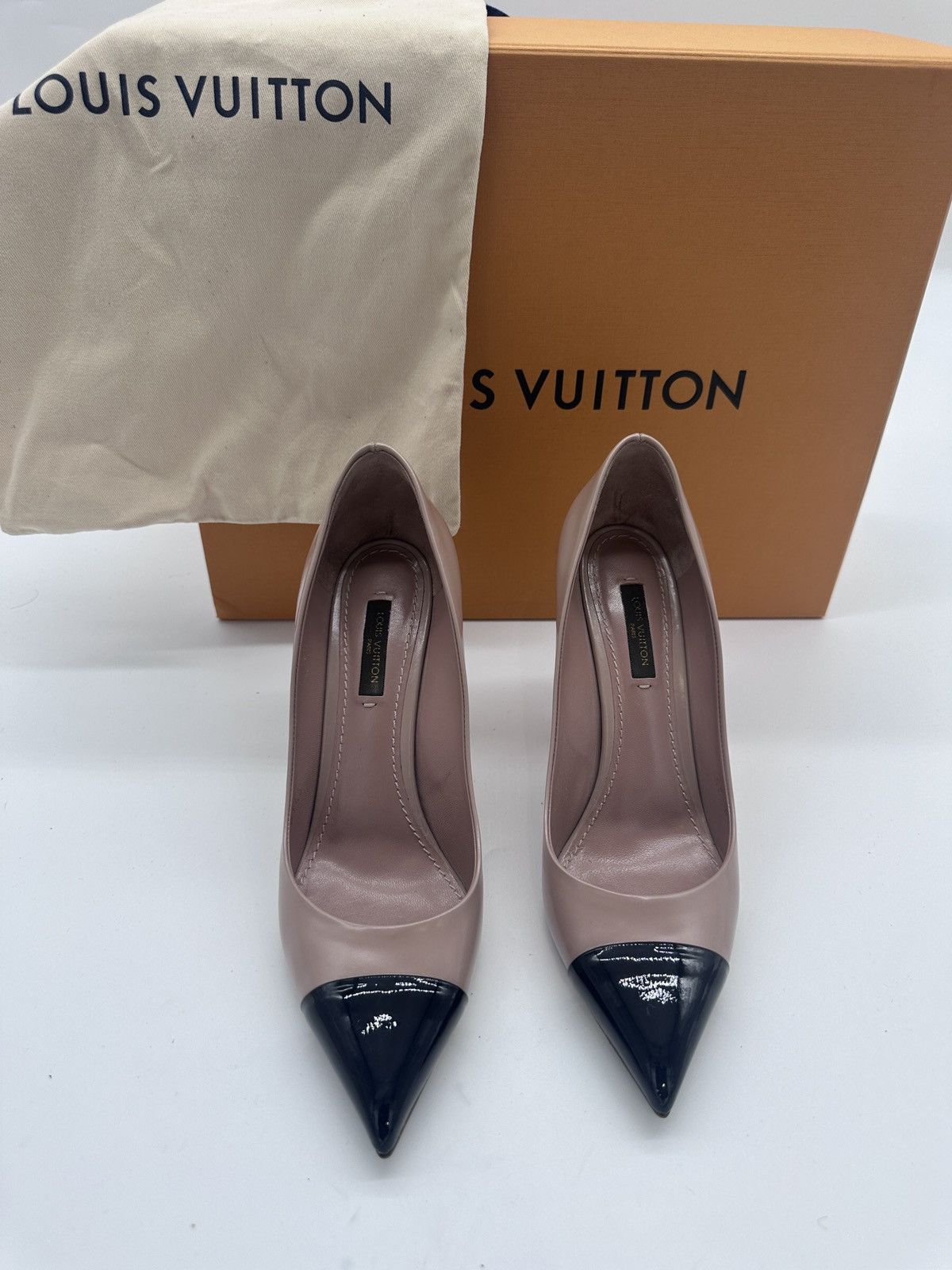 Louis Vuitton Louis Vuitton Patent Leather Heels 38 LV 8 USA w dustbag Size US 8 / IT 38 - 10 Thumbnail