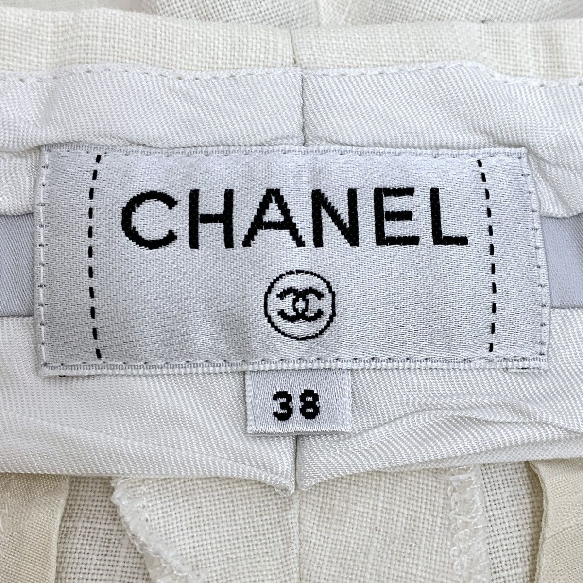 Chanel Chanel Off-white Linen Casual Shorts K26WX Size 26" / US 2 / IT 38 - 5 Thumbnail