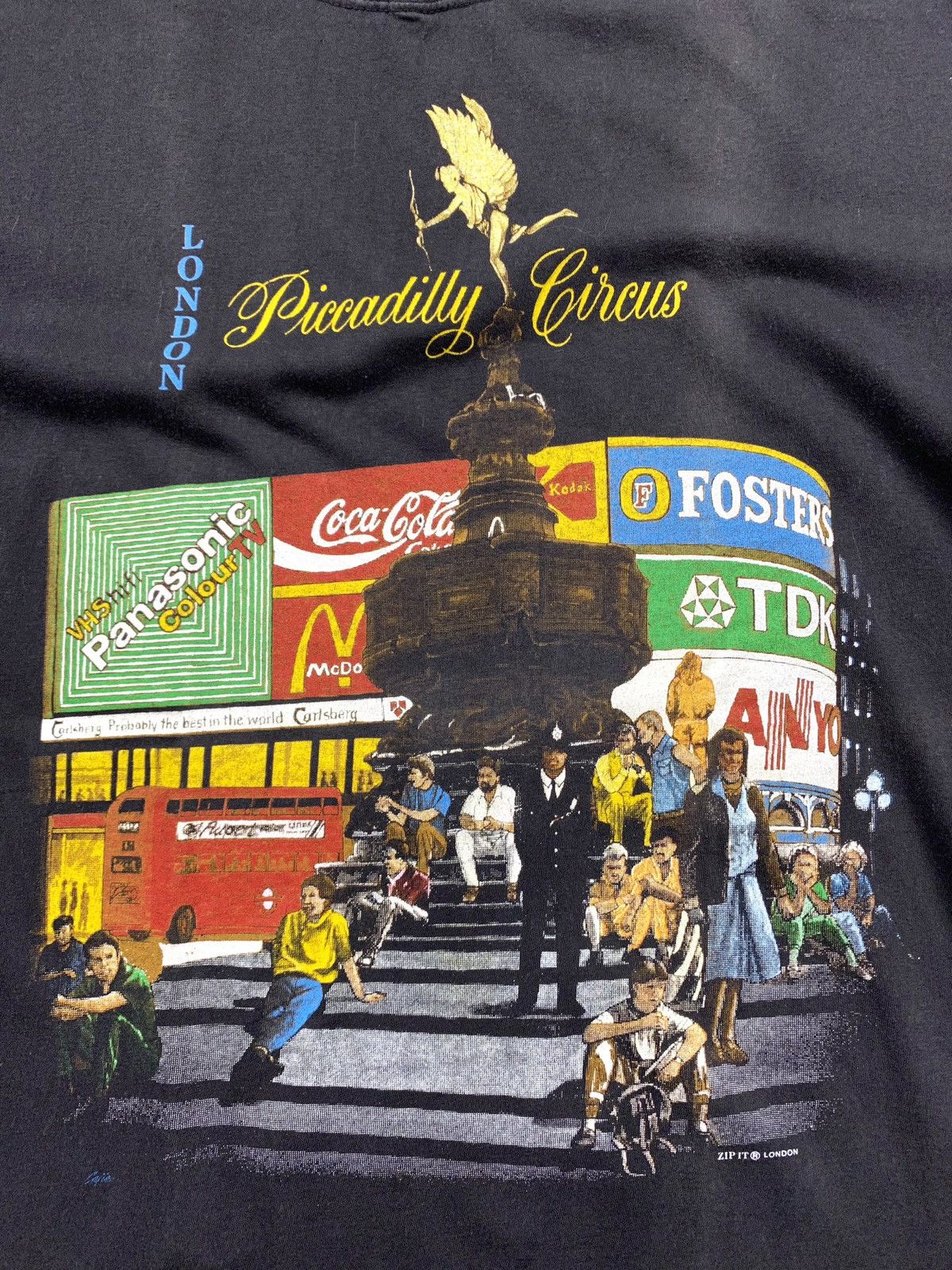 Band Tees Vintage 1990’s Piccadilly Circus London Art T Shirt Size US M / EU 48-50 / 2 - 4 Thumbnail