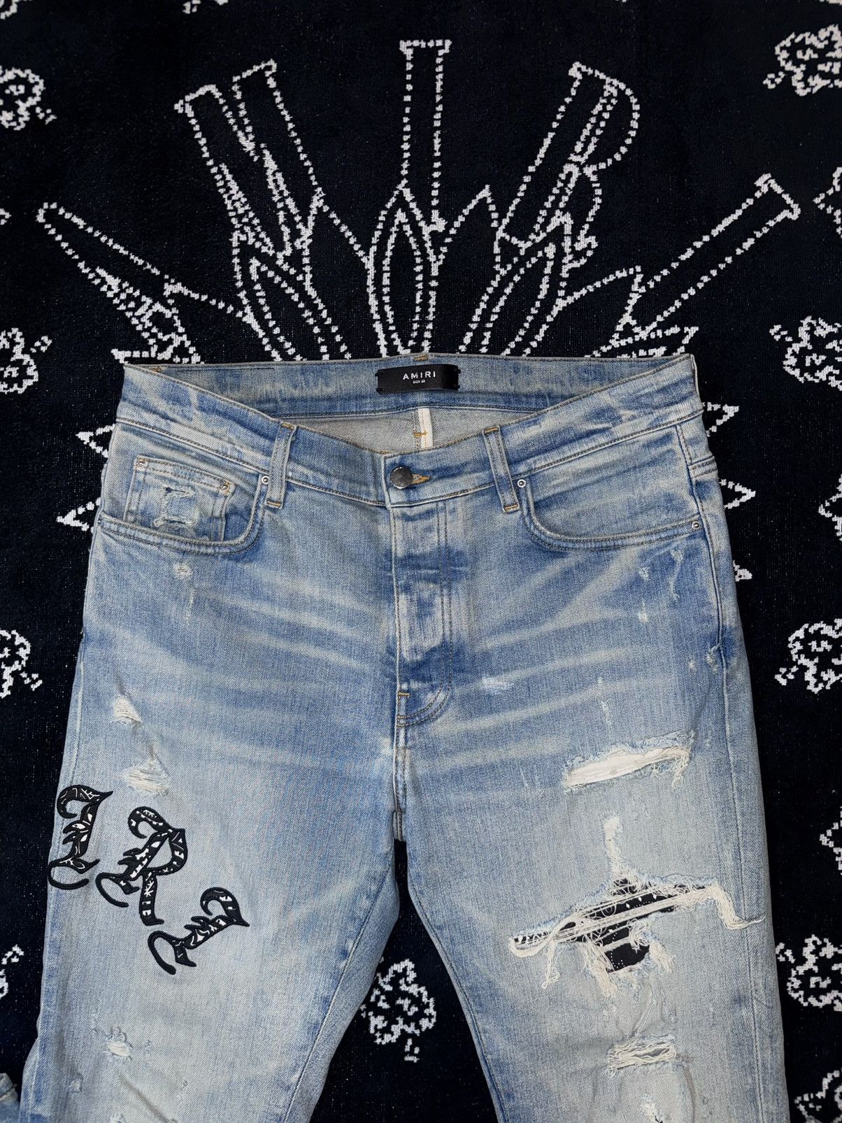 Amiri AMIRI BANDANA ENGLISH LOGO JEANS Size US 32 / EU 48 - 9 Thumbnail