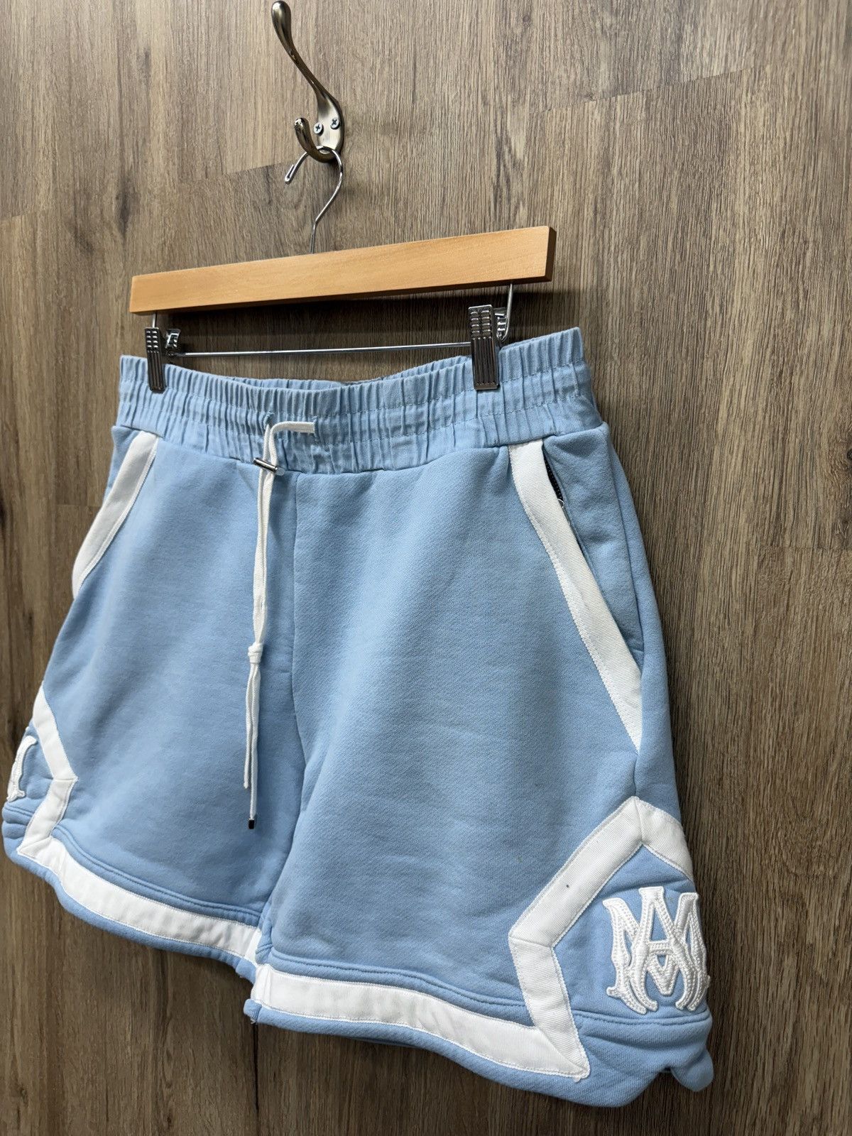Amiri Amiri M Logo Shorts Size US 31 - 2 Thumbnail